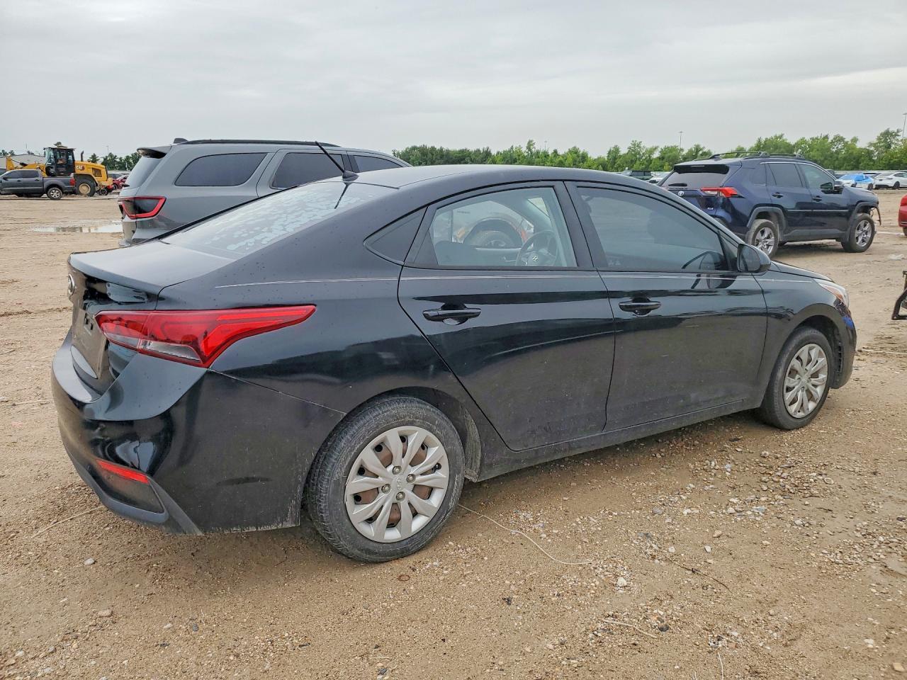 2020 Hyundai Accent Se - Image 3