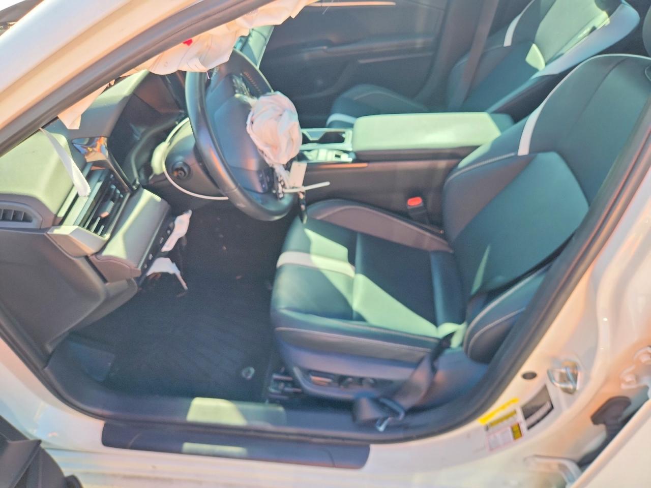 2025 Toyota Camry Se - Фото 7