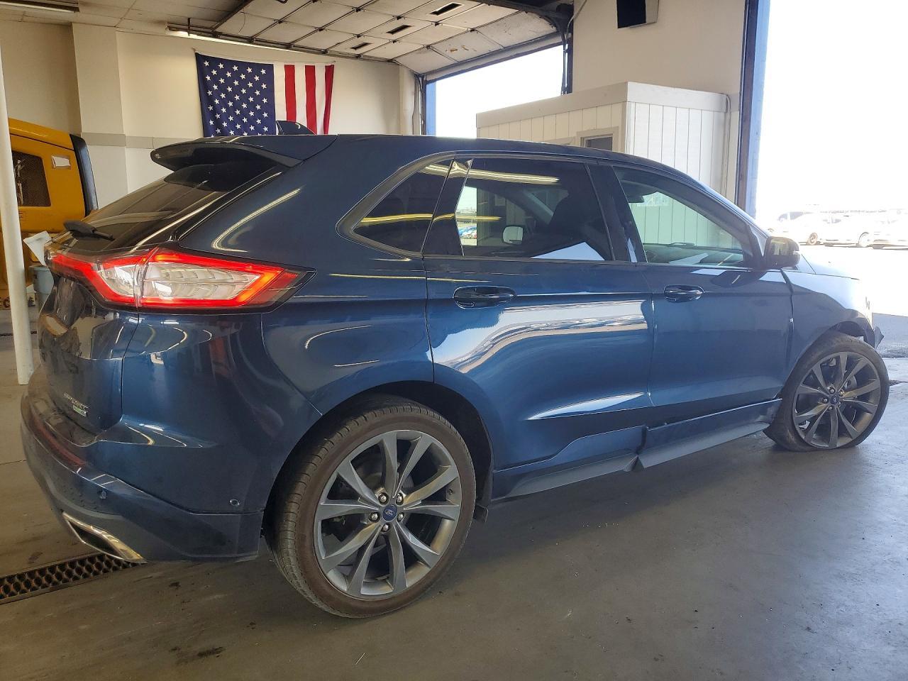 2017 Ford Edge Sport - Фото 3