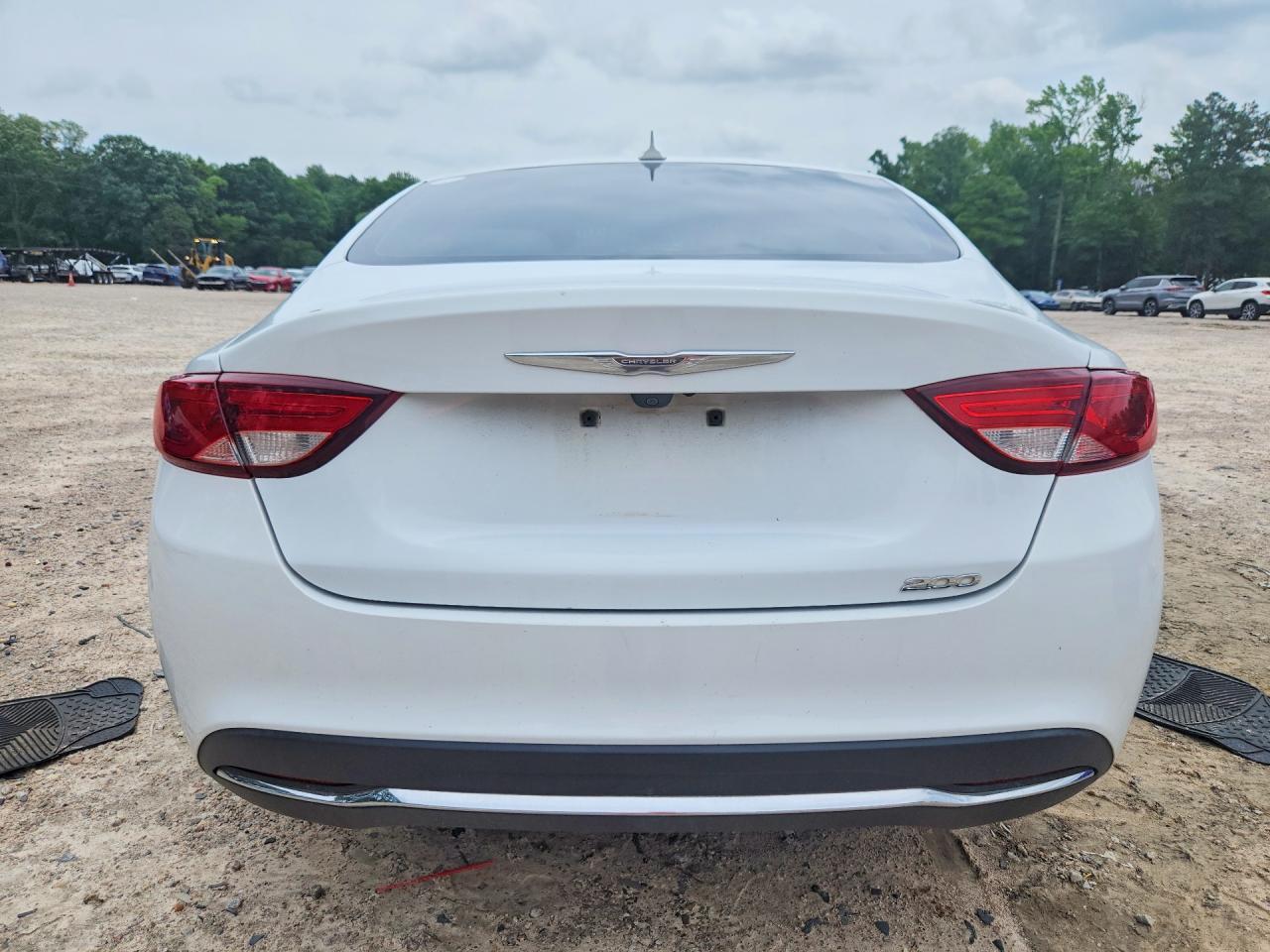 2017 Chrysler 200 Limited - Фото 6