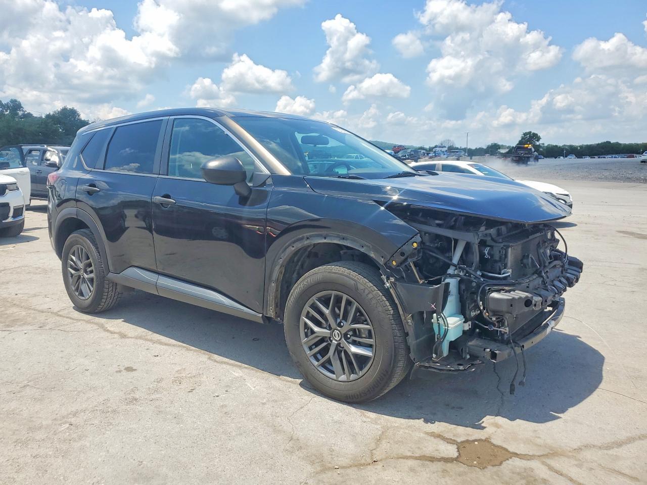 2021 Nissan Rogue S - Фото 4