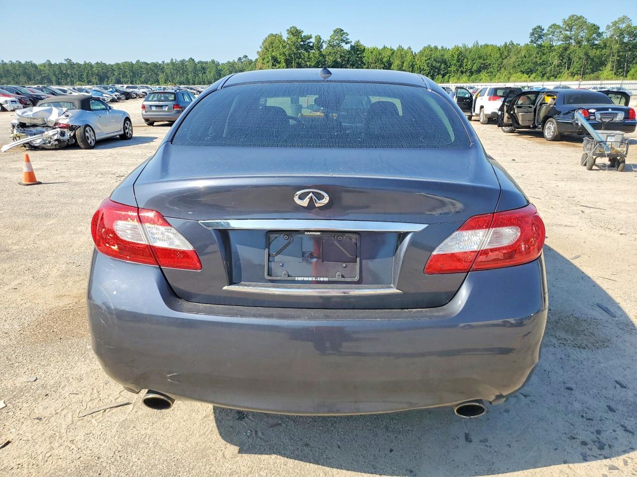 2011 Infiniti M37 X - Фото 6