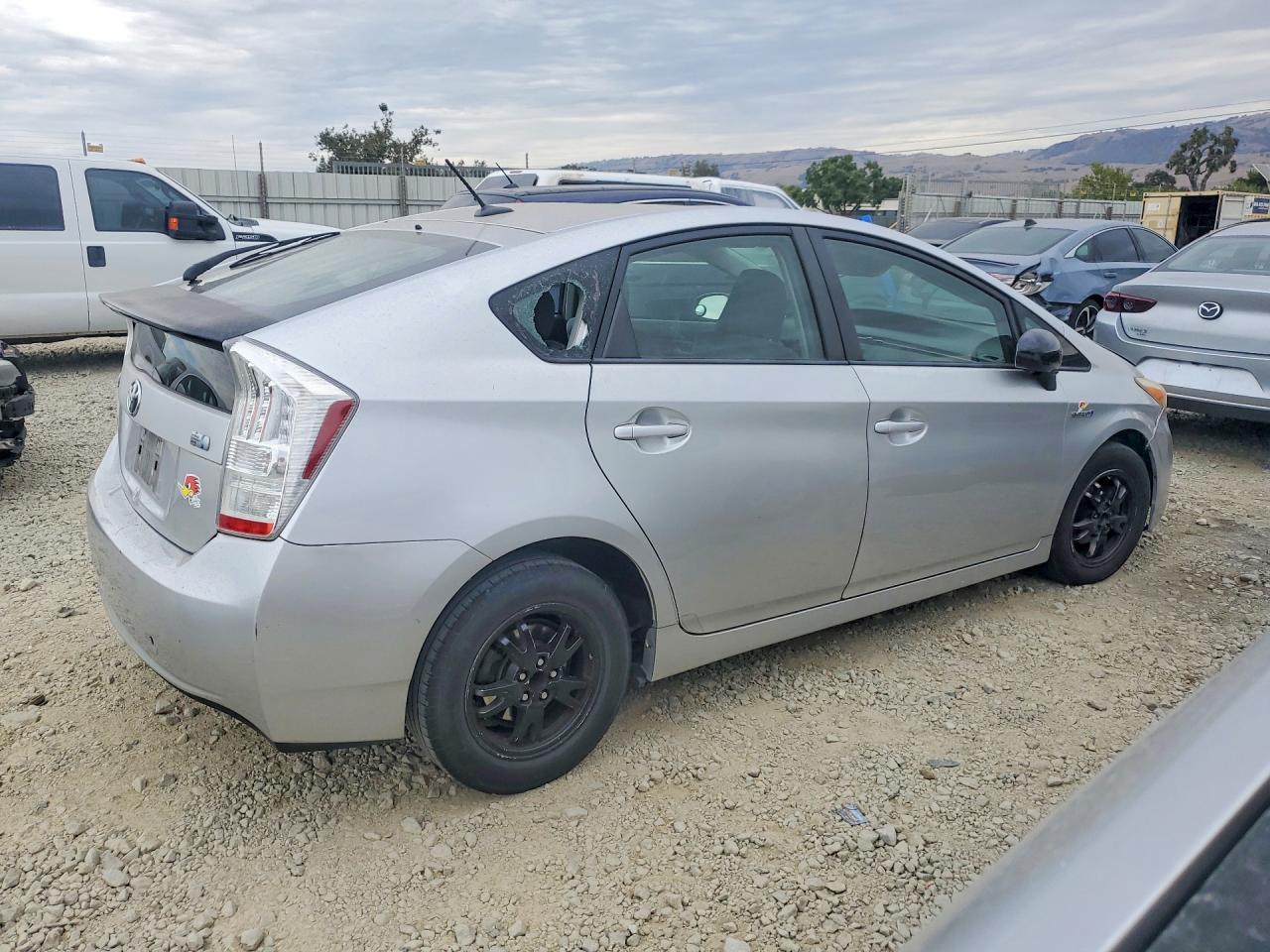 2010 Toyota Prius Iii - Image 3
