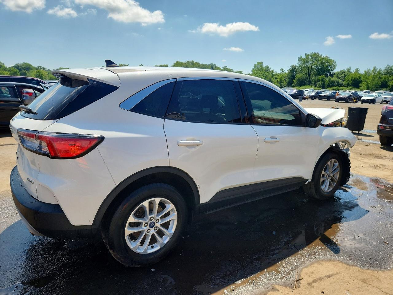 2022 Ford Escape Se - Фото 3