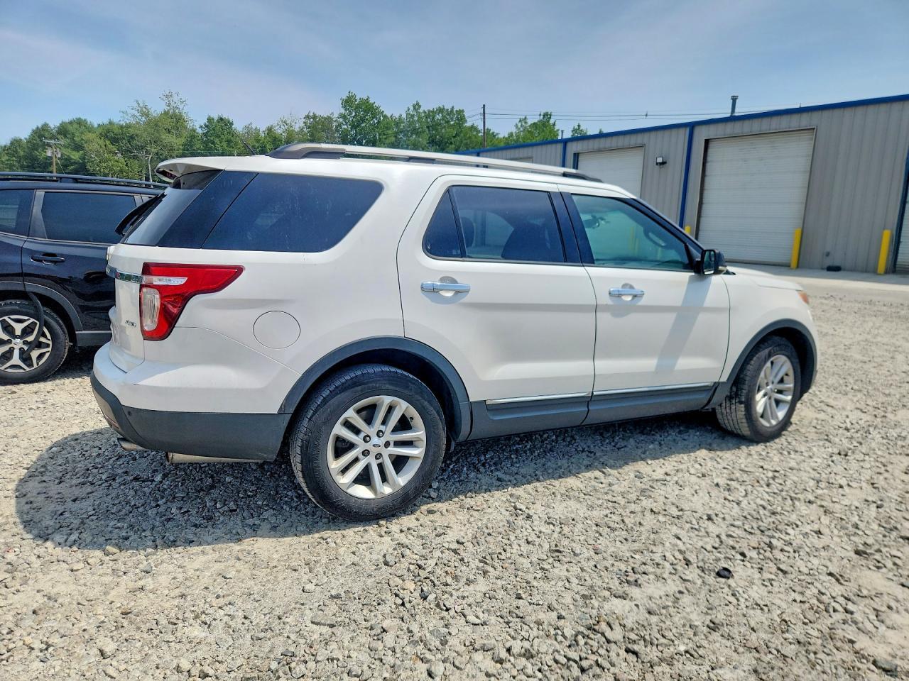 2012 Ford Explorer Xlt - Image 3