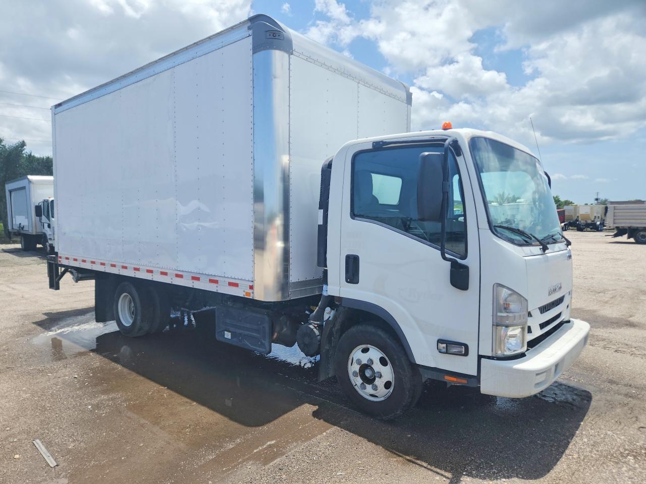 2019 Isuzu Npr Hd Box Truck - Image 4