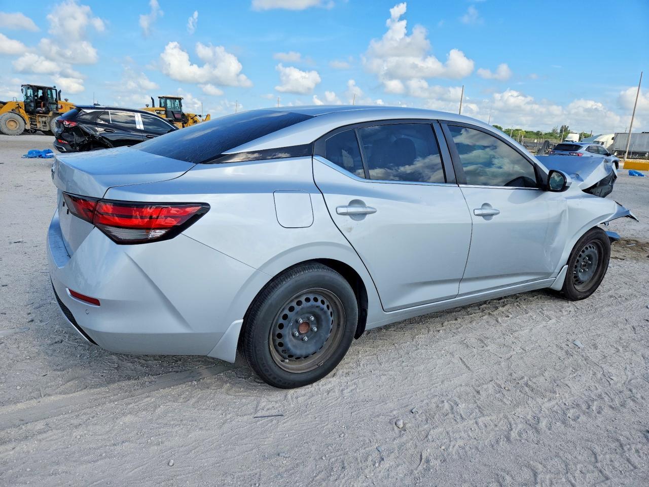 2023 Nissan Sentra S - Image 3
