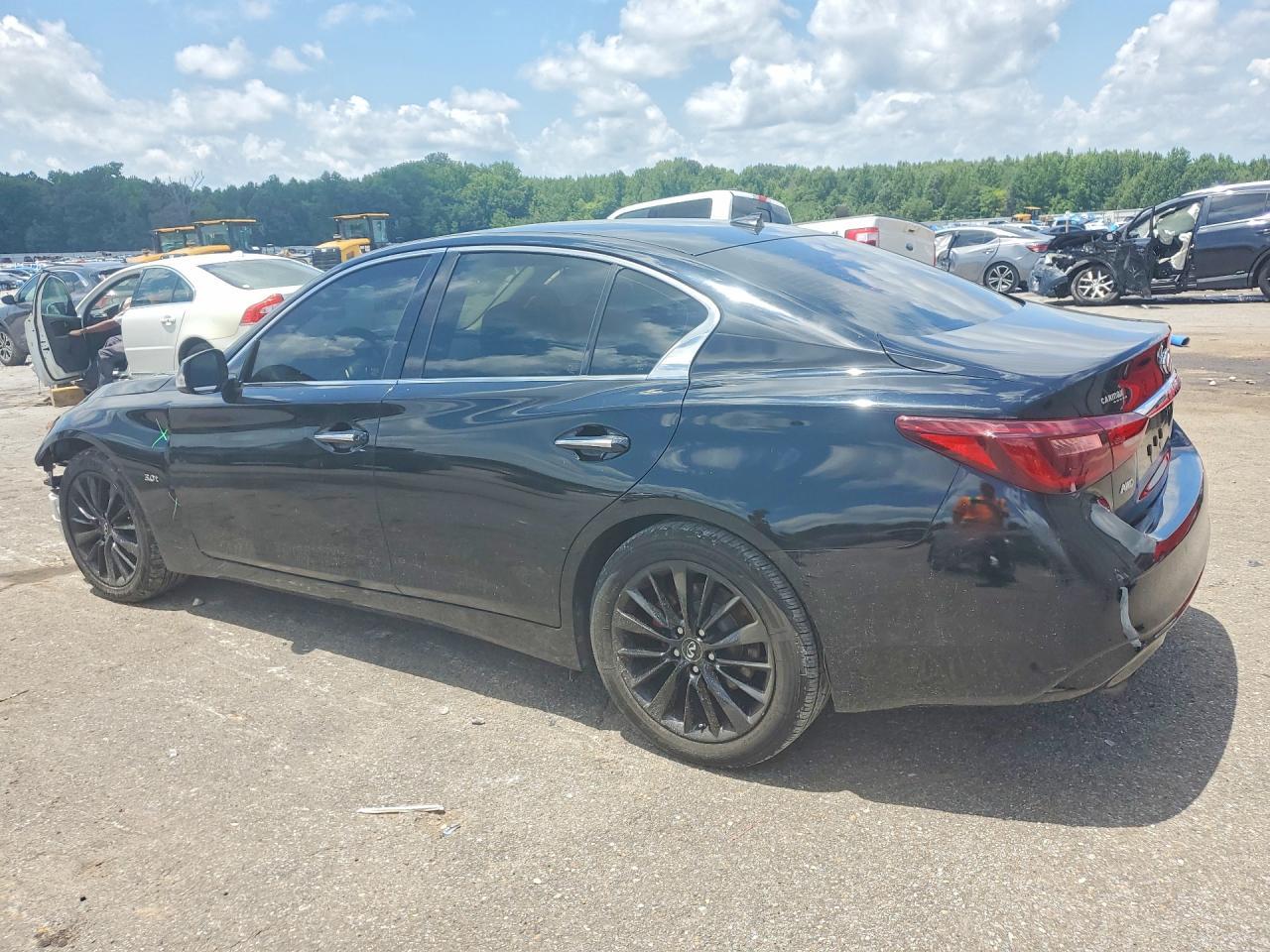 2018 Infiniti Q50 3.0T Luxe - Фото 2