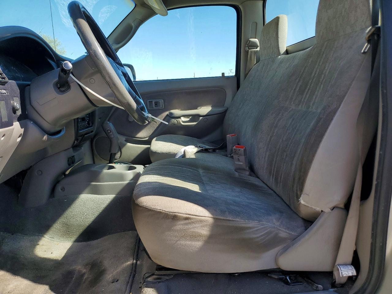 2004 Toyota Tacoma Base - Image 7