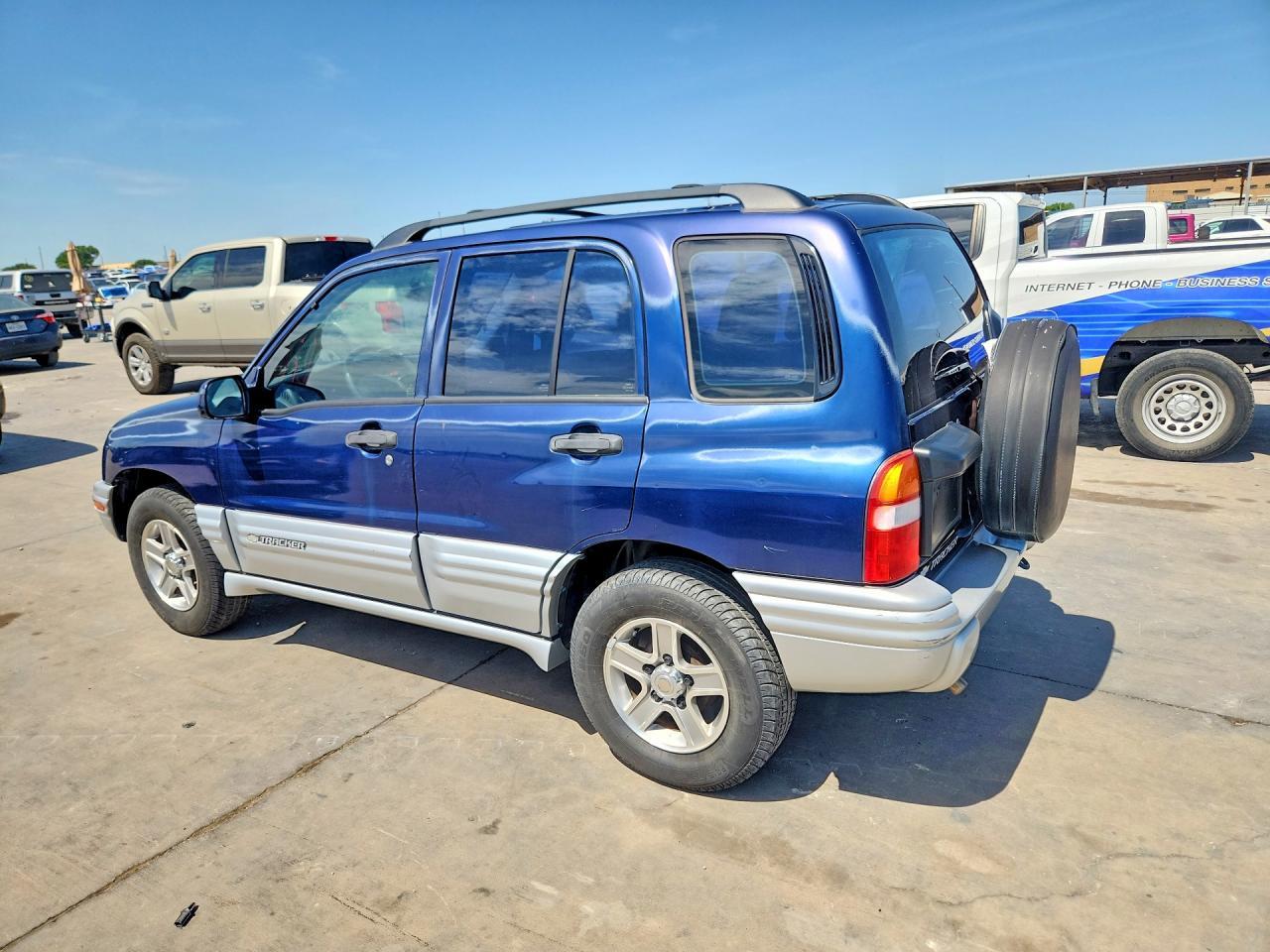 2002 Chevrolet Tracker Lt - Фото 2