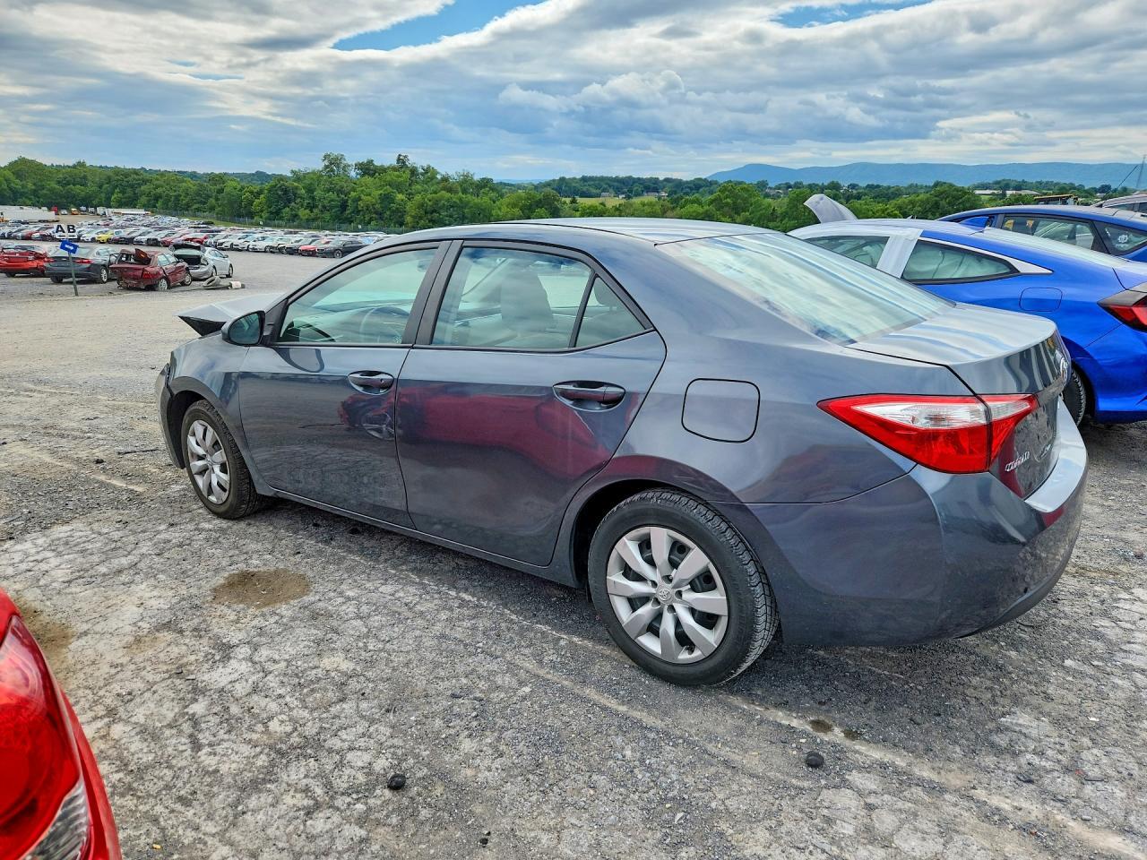 2016 Toyota Corolla Le - Фото 2