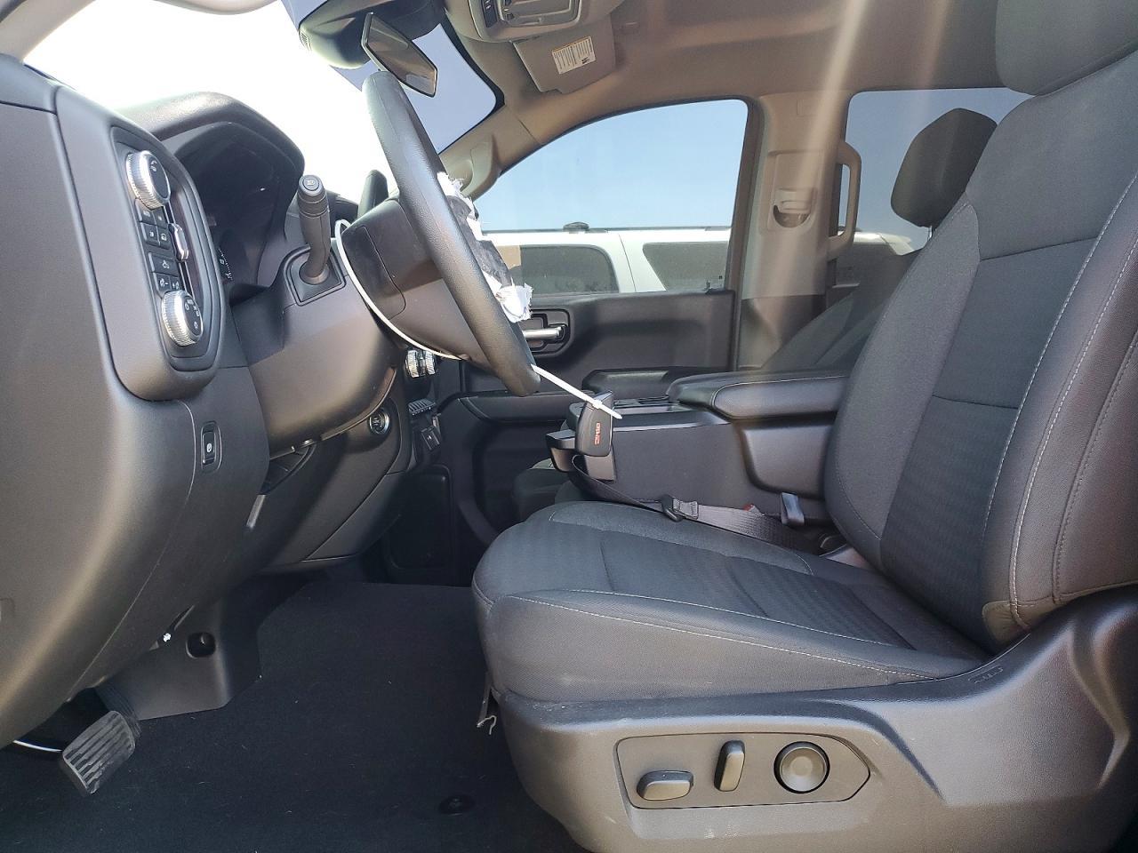 2024 GMC Sierra K1500 - Image 7