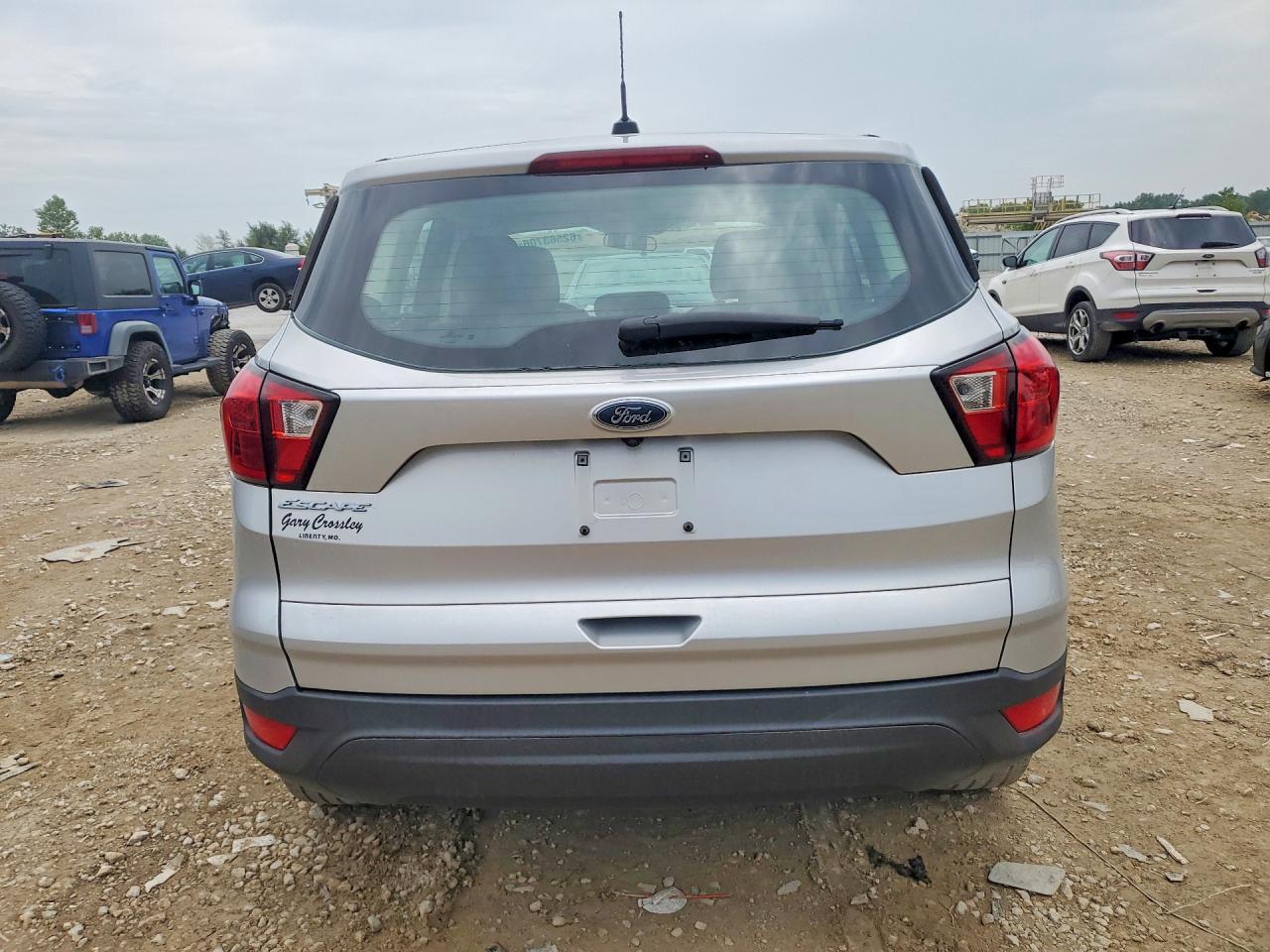 2019 Ford Escape S - Фото 6