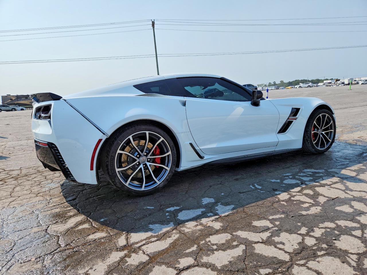 2019 Chevrolet Corvette Grand Sport 1Lt - Фото 3