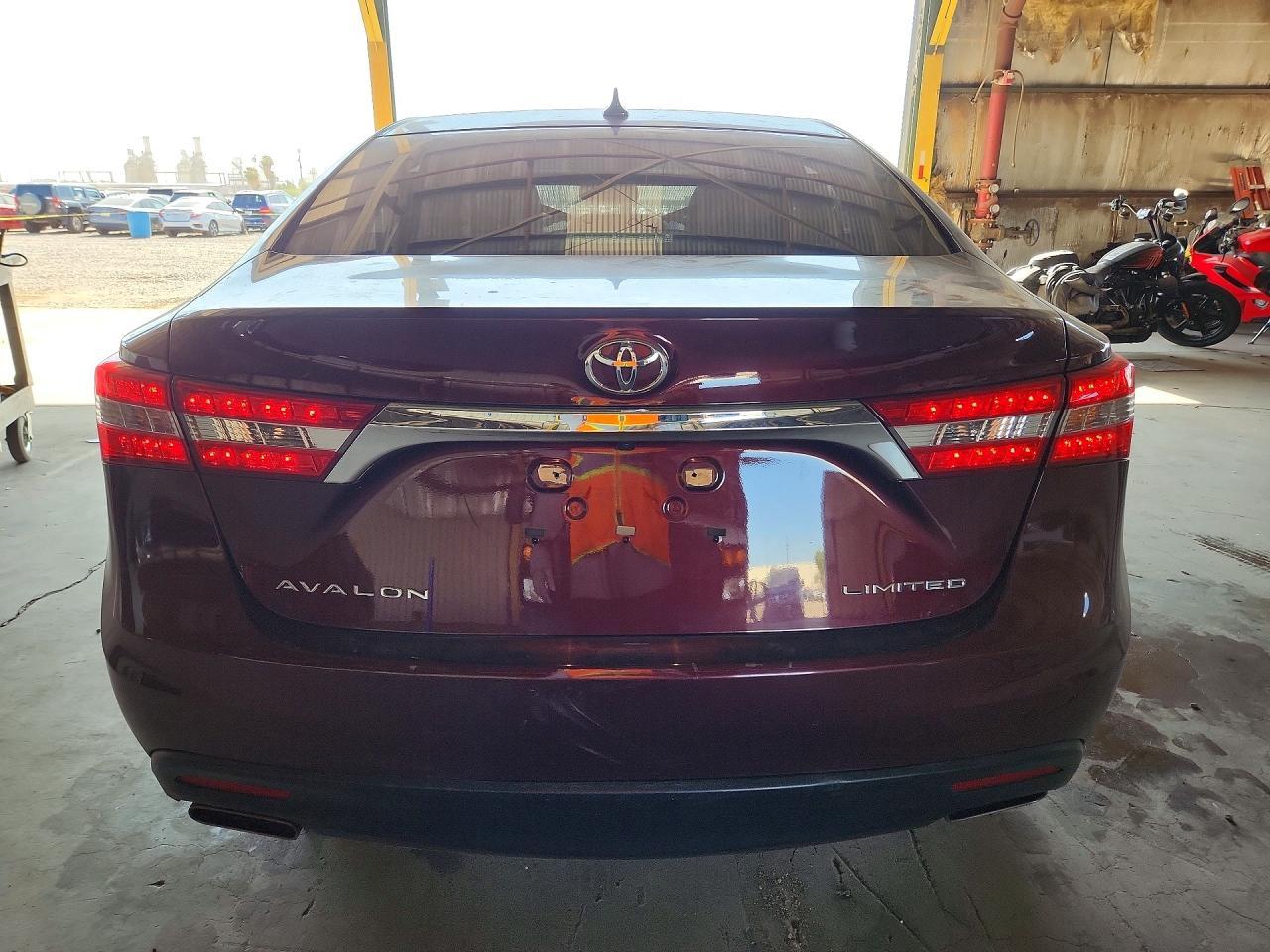 2014 Toyota Avalon Limited - Image 6