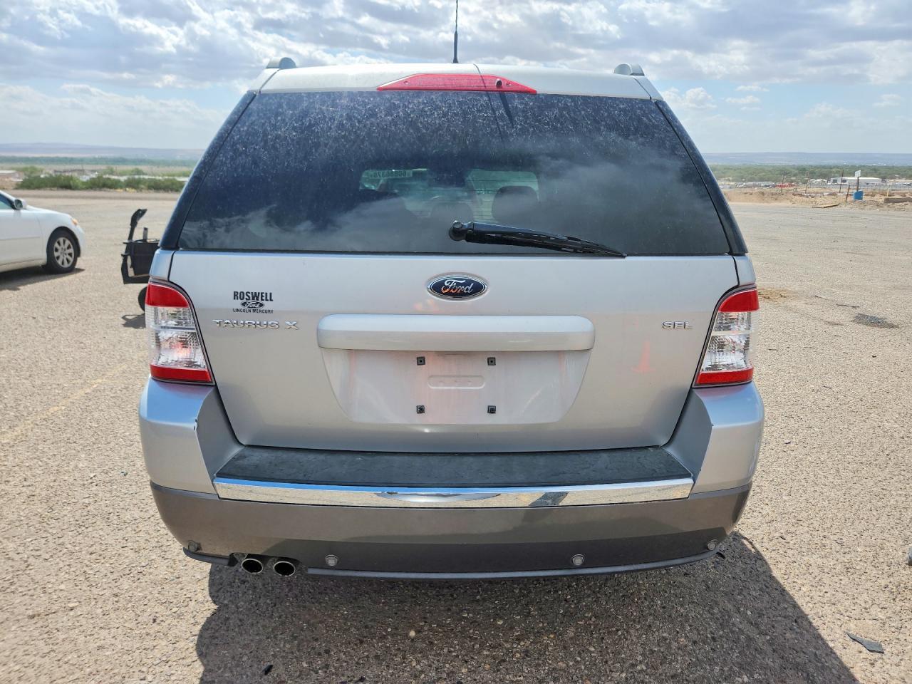 2009 Ford Taurus X Sel - Image 6
