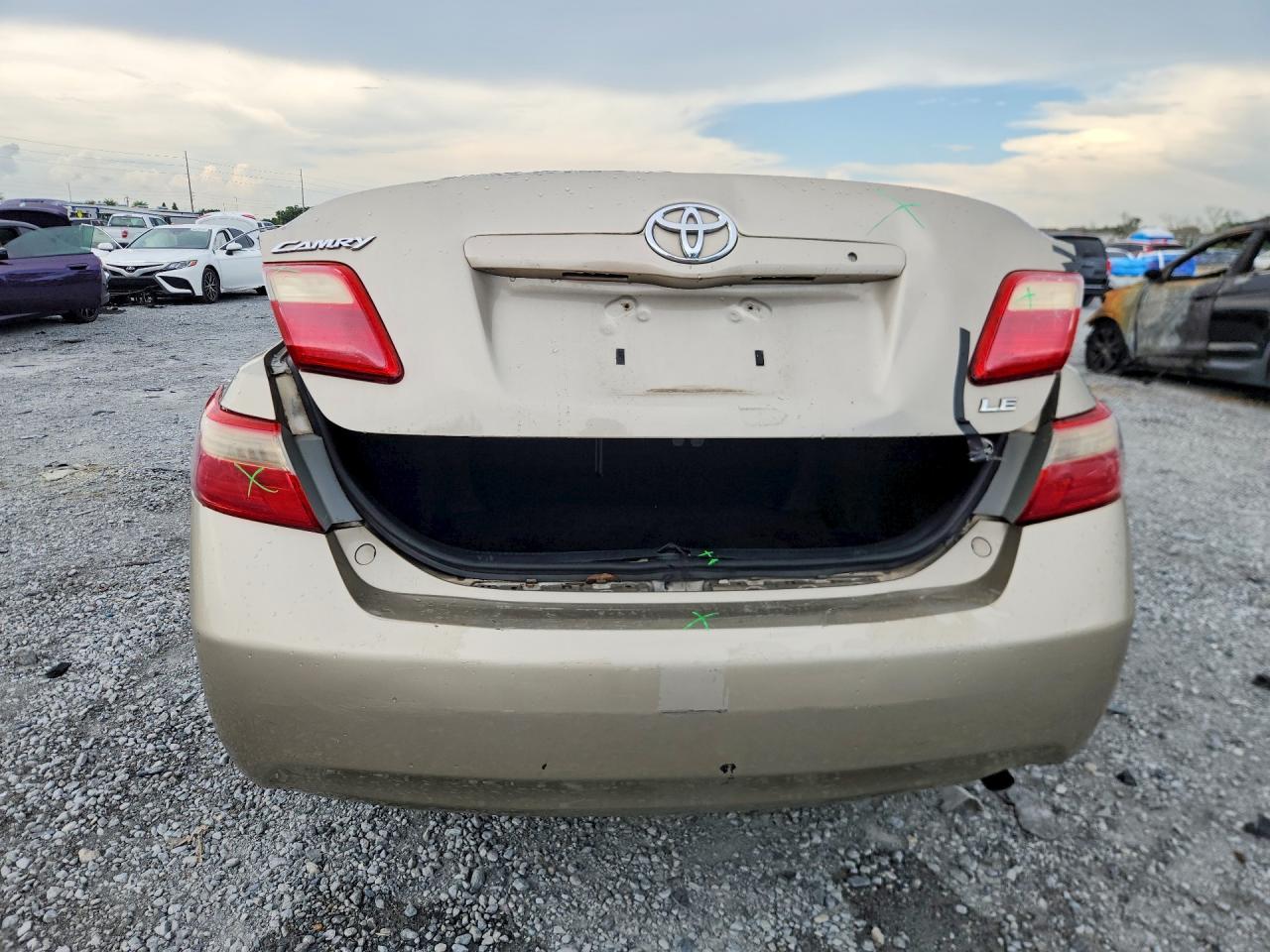 2009 Toyota Camry Base - Фото 6