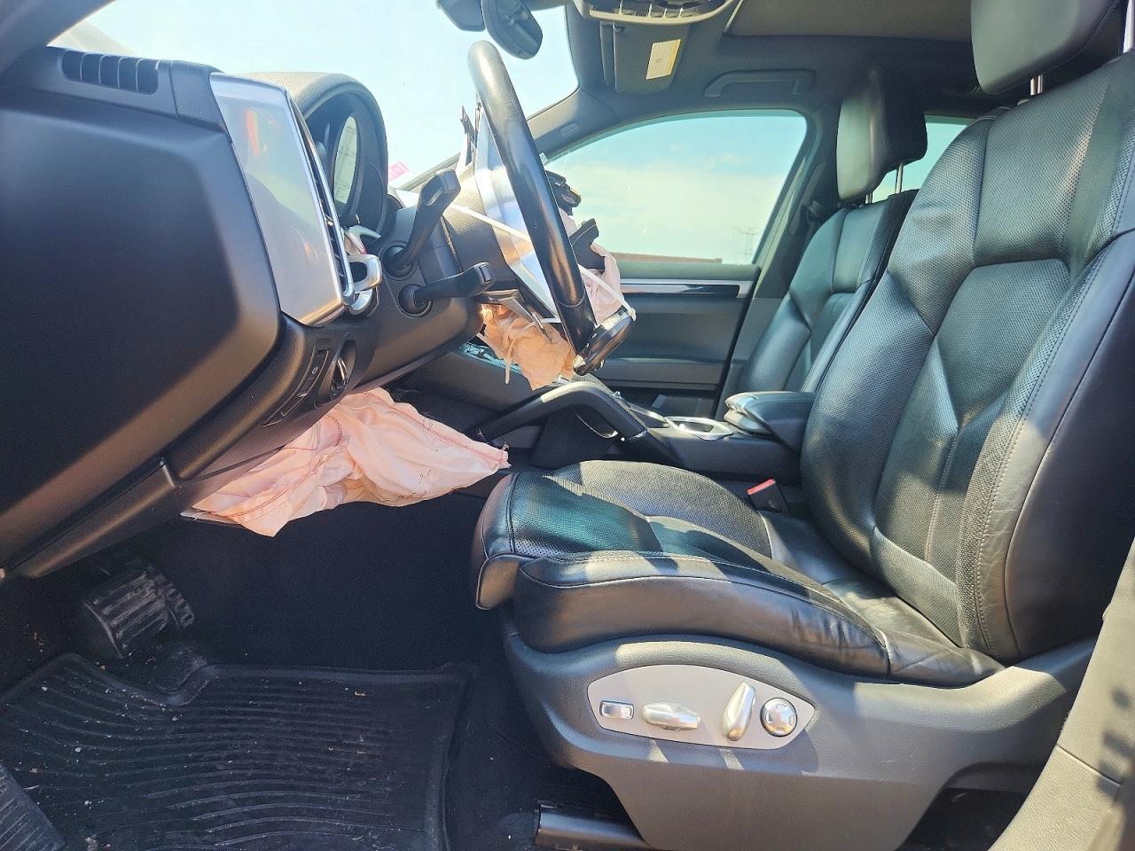 2016 Porsche Cayenne - Image 7