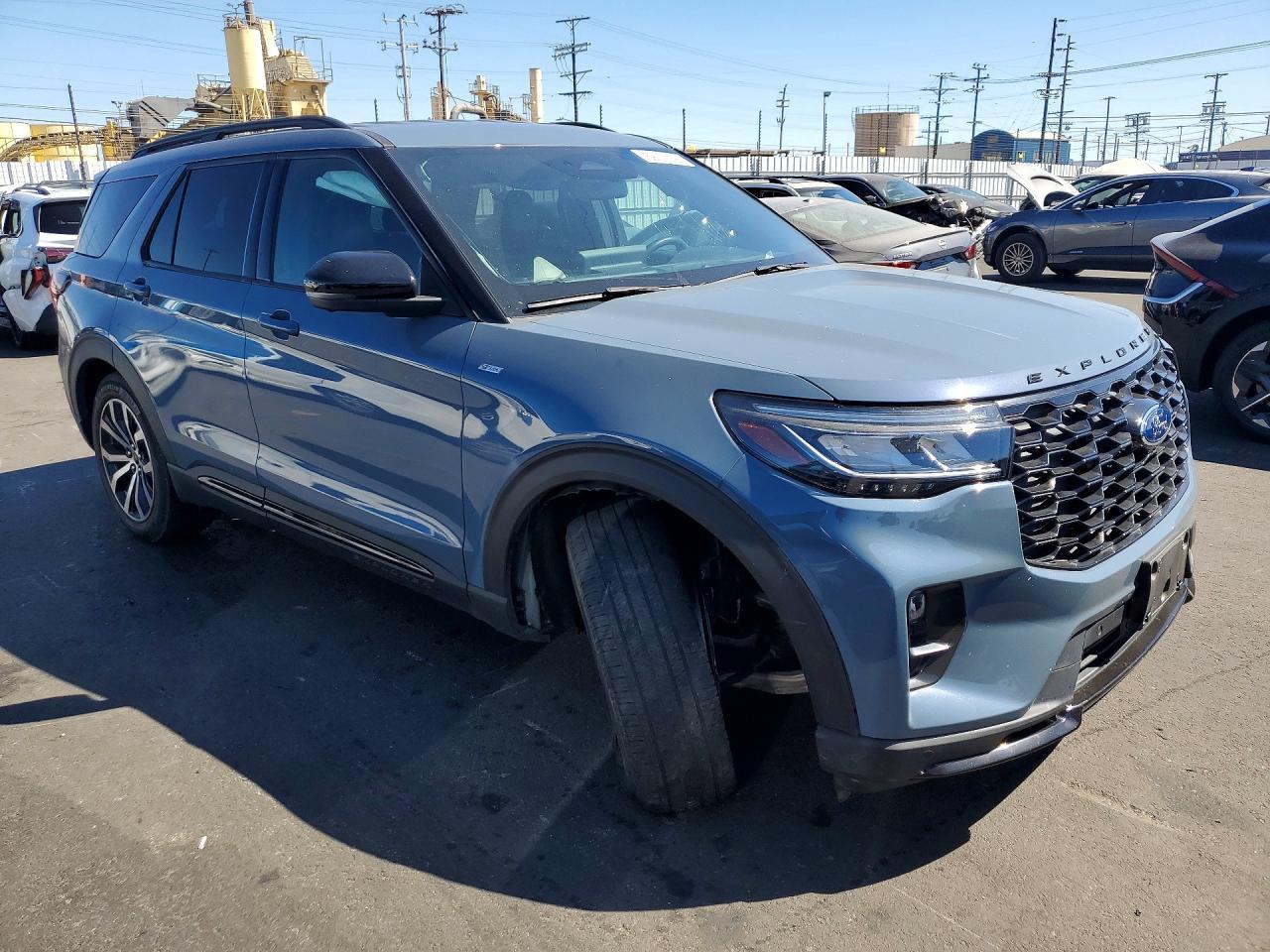 2025 Ford Explorer St-Line - Фото 4