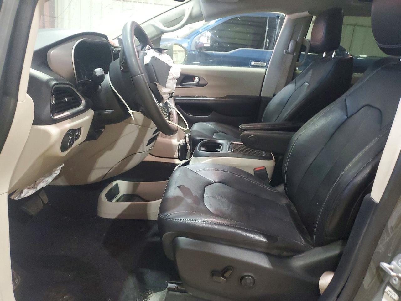2022 Chrysler Pacifica Touring L - Фото 7