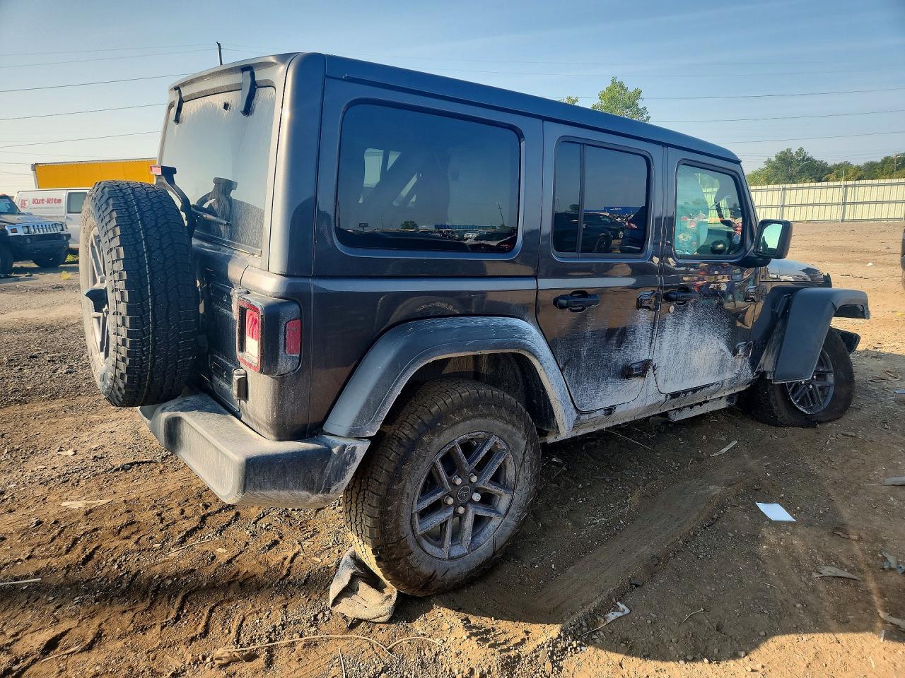 2026 Jeep Wrangler Sport - Фото 3