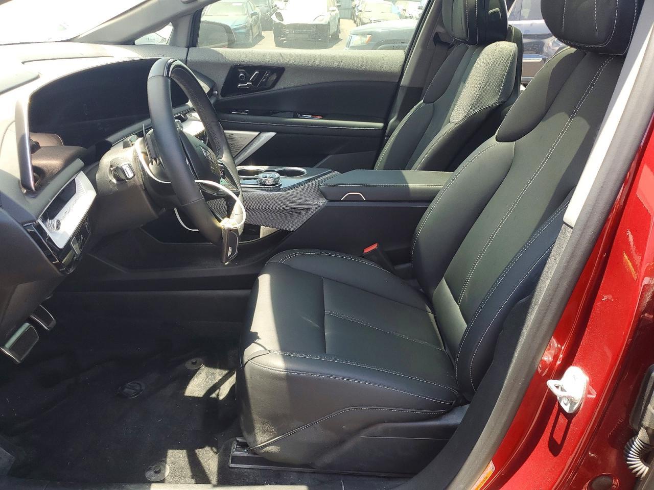2025 Cadillac Optiq Luxury - Image 7