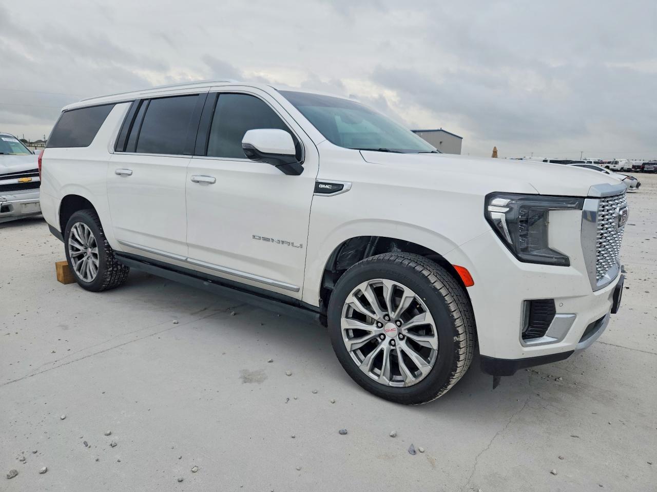 2021 GMC Yukon Xl Denali - Фото 4