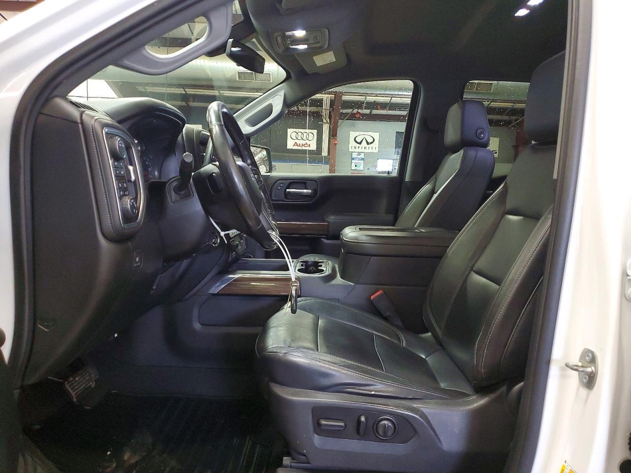 2020 Chevrolet Silverado K1500 Rst - Image 7