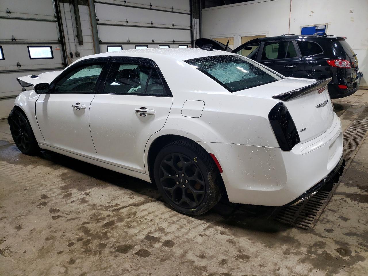 2020 Chrysler 300 S - Фото 2