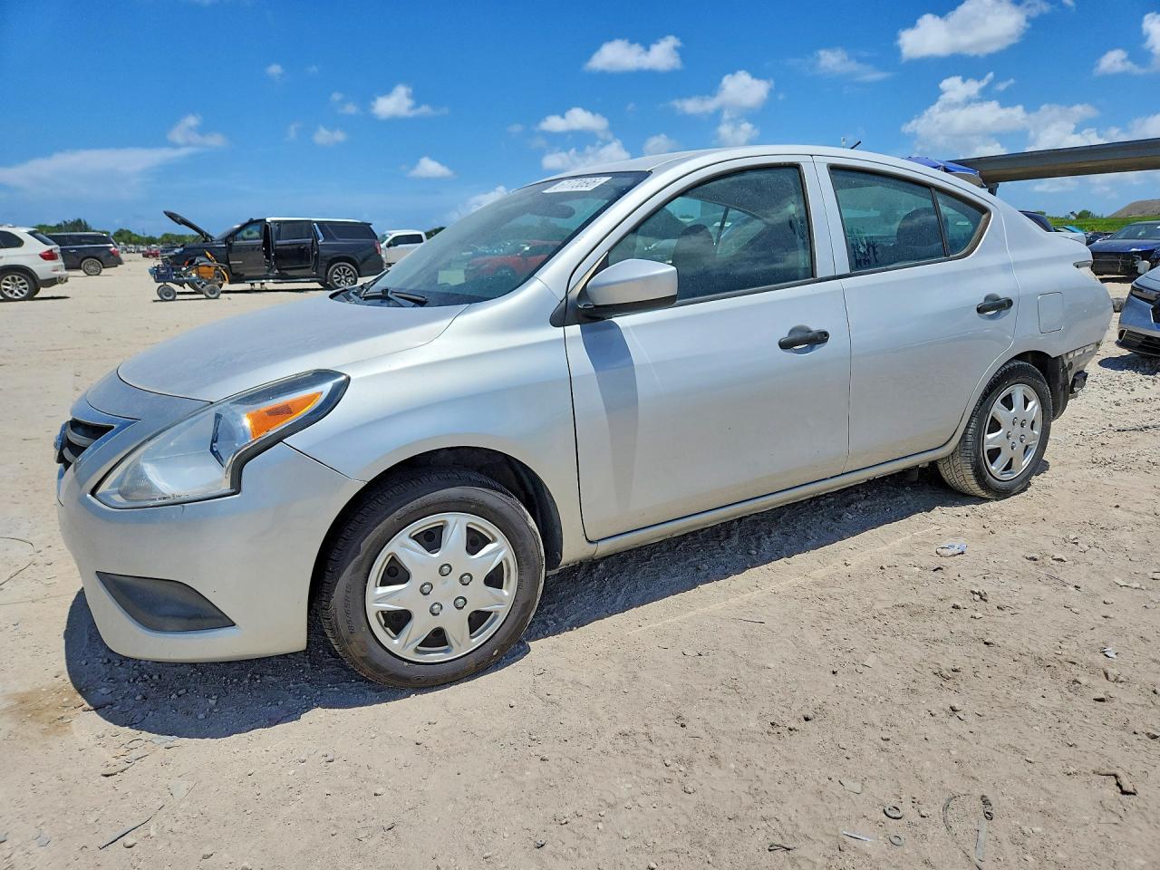 2017 Nissan Versa 1.6 S Plus