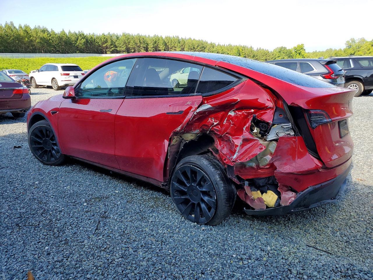 2023 Tesla Model Y - Image 2