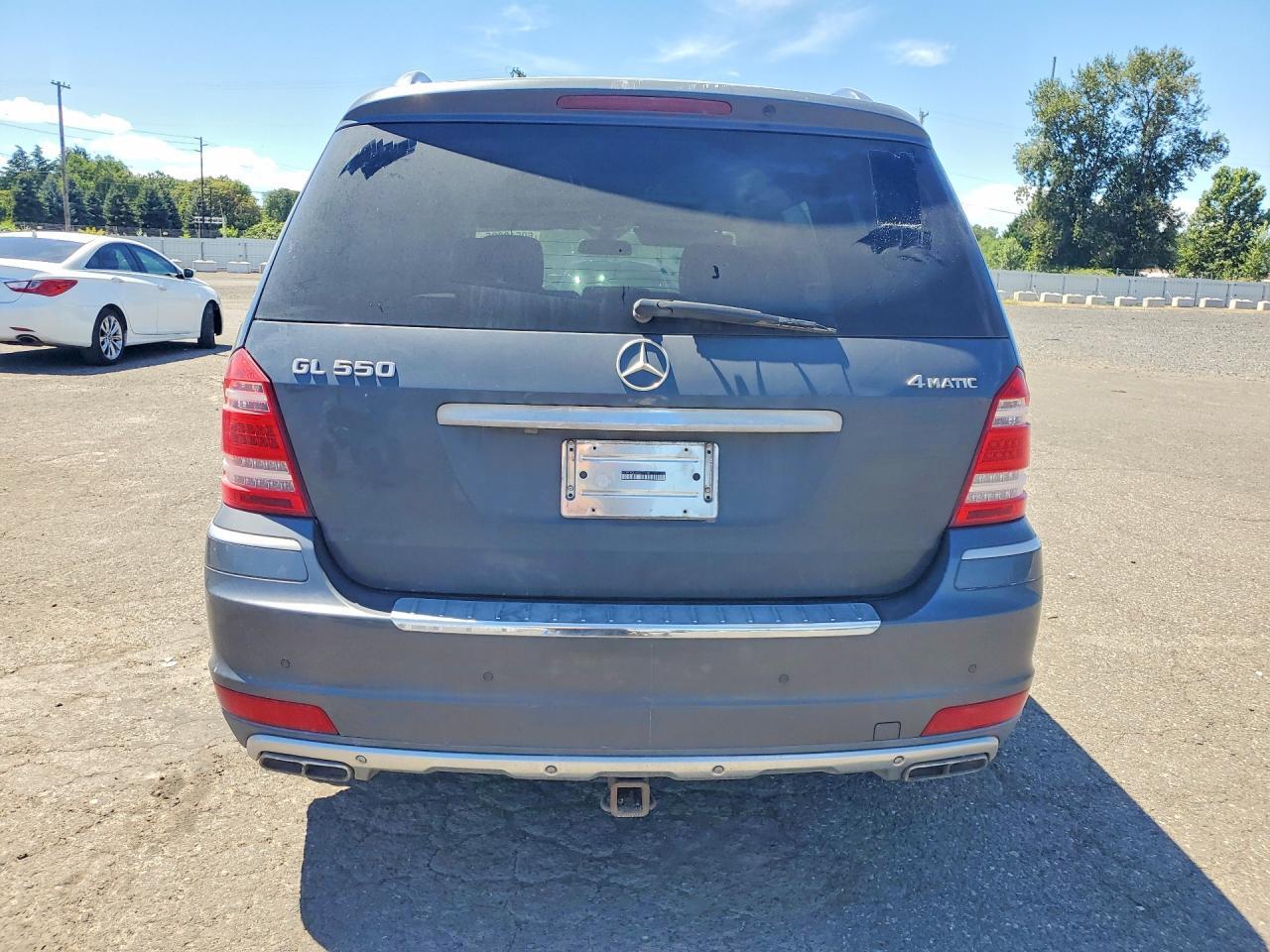 2010 Mercedes-Benz Gl 550 4Matic - Image 6