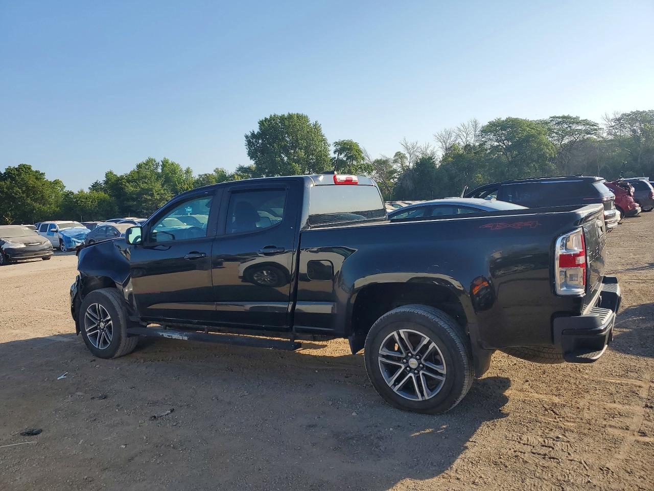 2021 Chevrolet Colorado - Фото 2