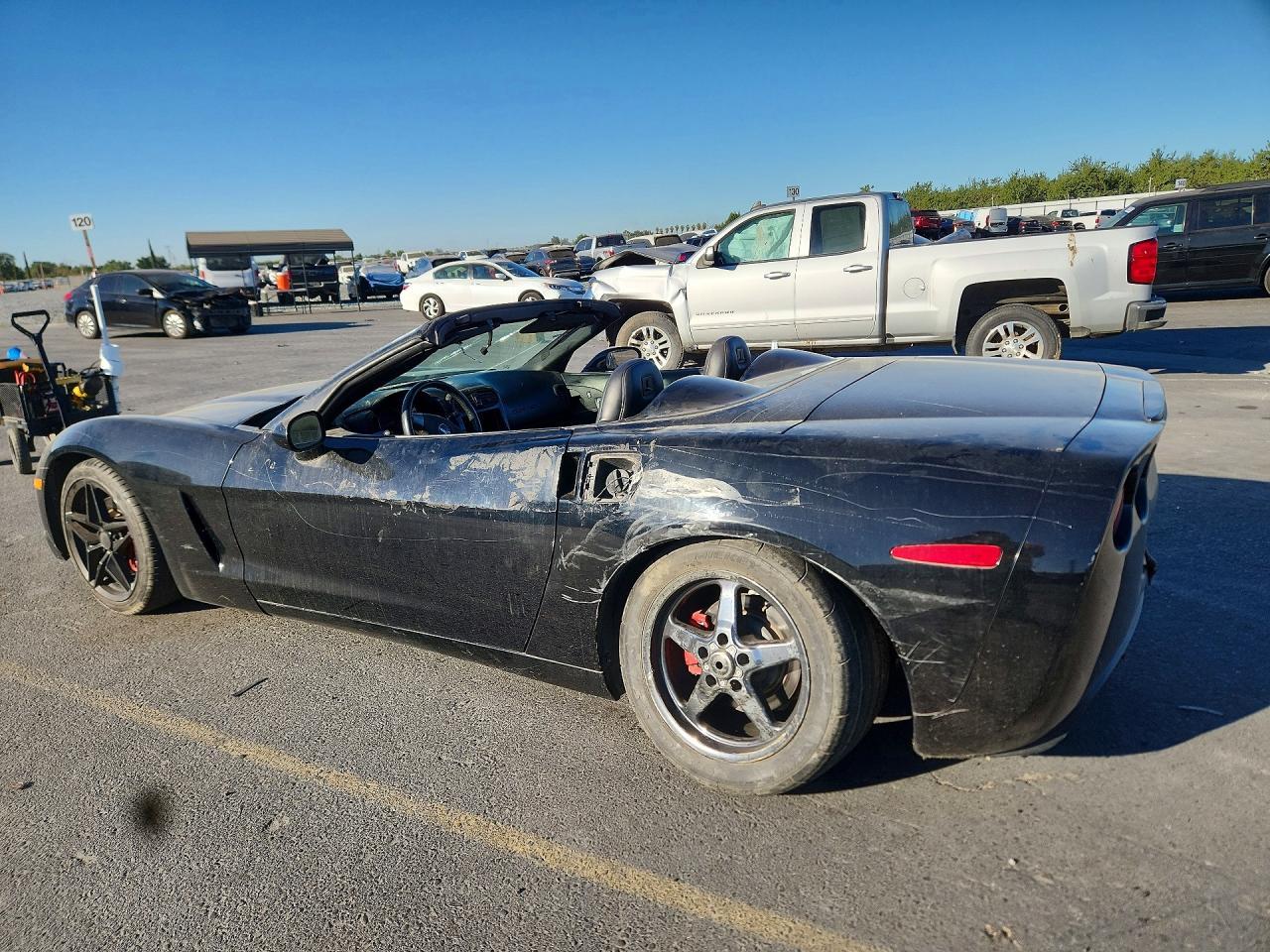 2010 Chevrolet Corvette - Фото 2