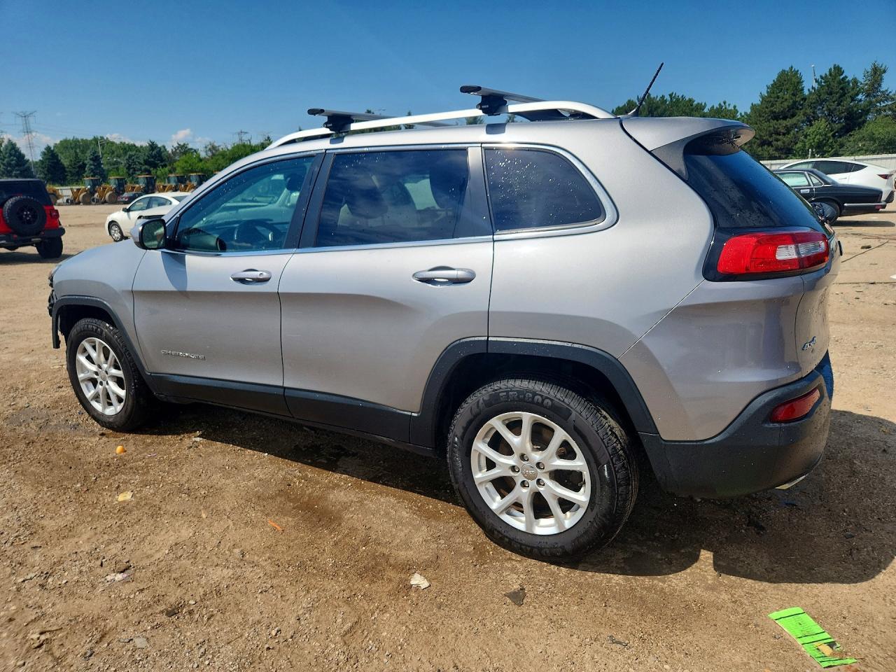 2015 Jeep Cherokee Latitude - Image 2