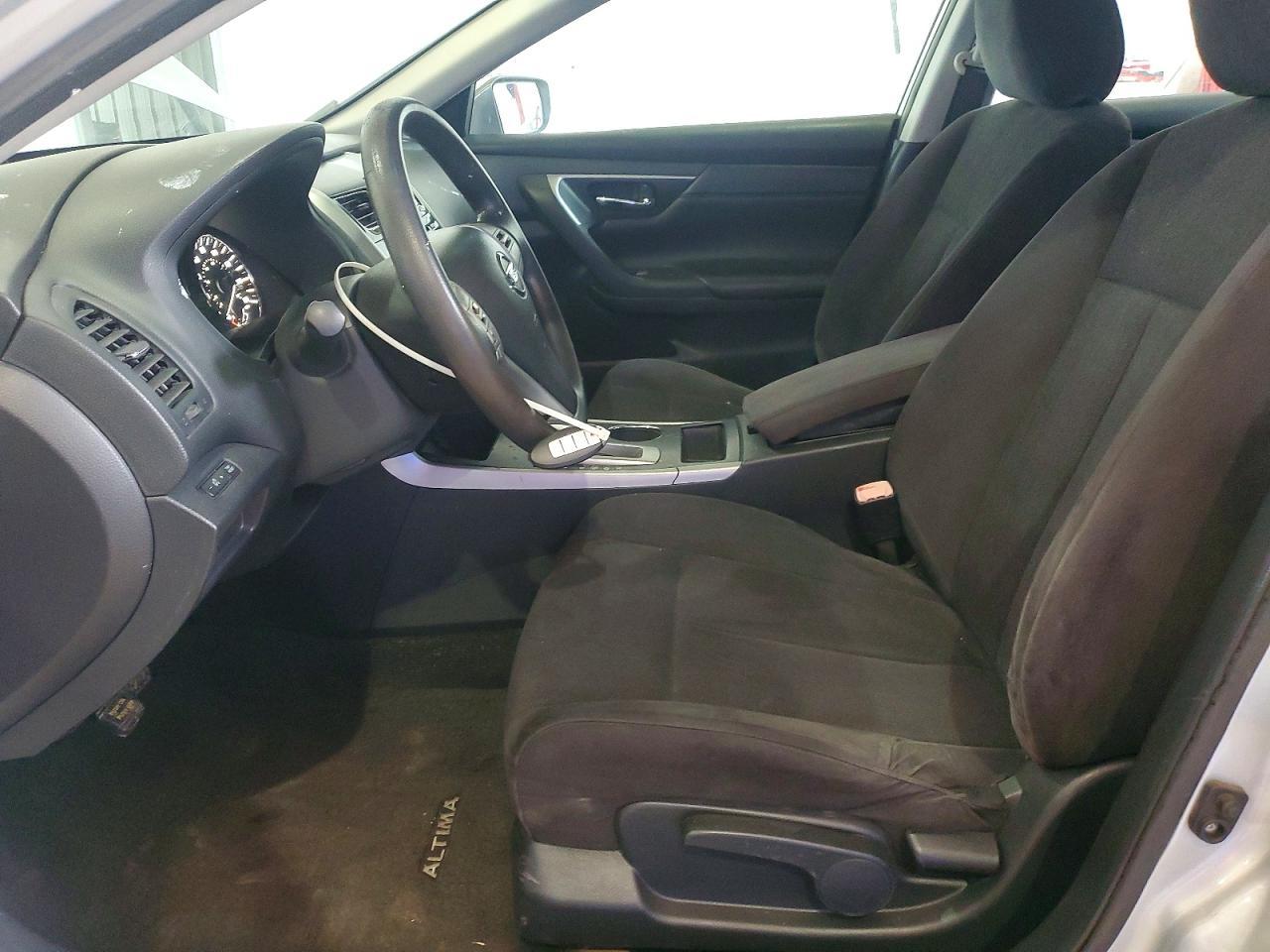 2015 Nissan Altima 2.5 S - Фото 7