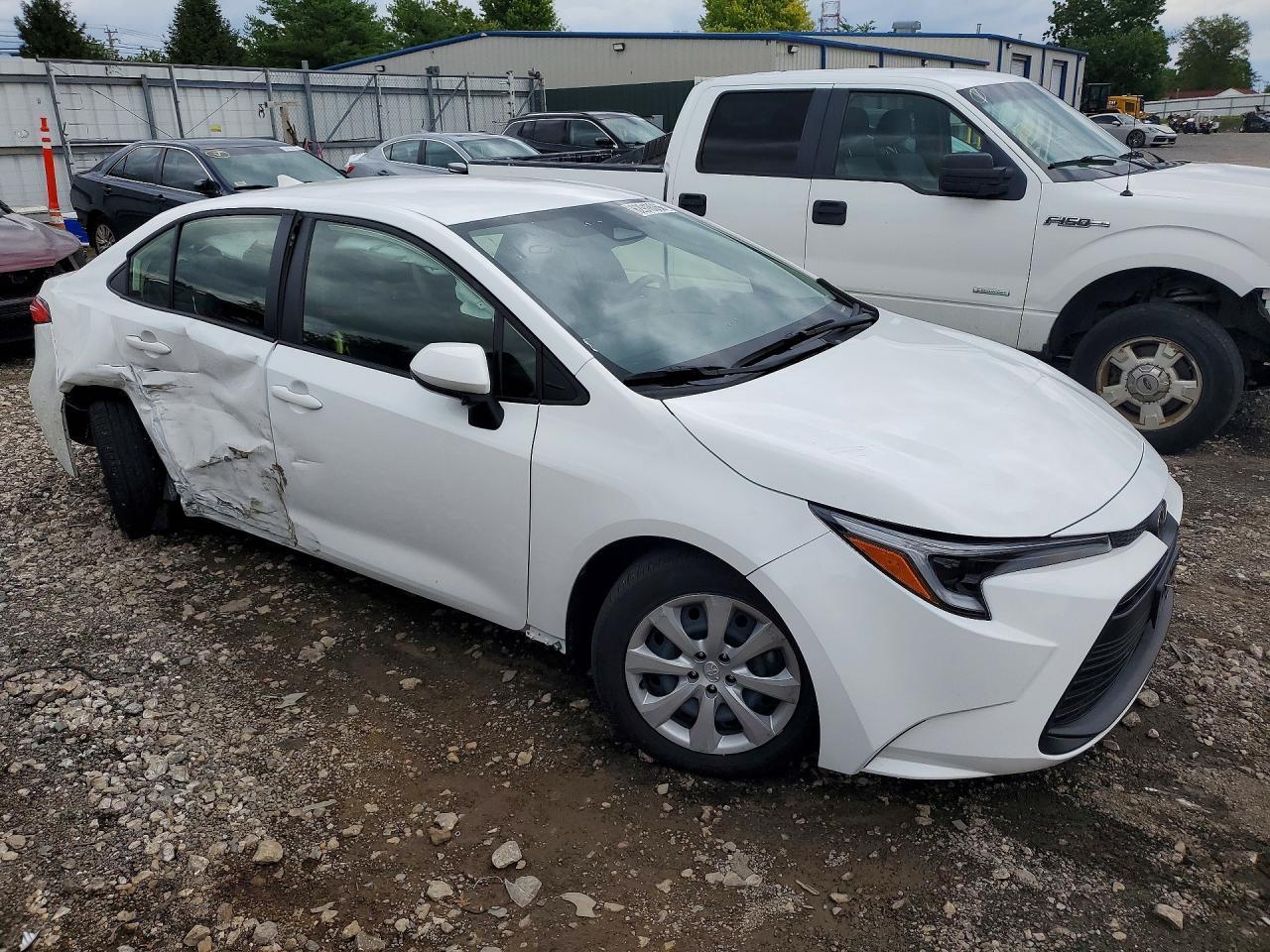 2026 Toyota Corolla Hybrid Le - Фото 4