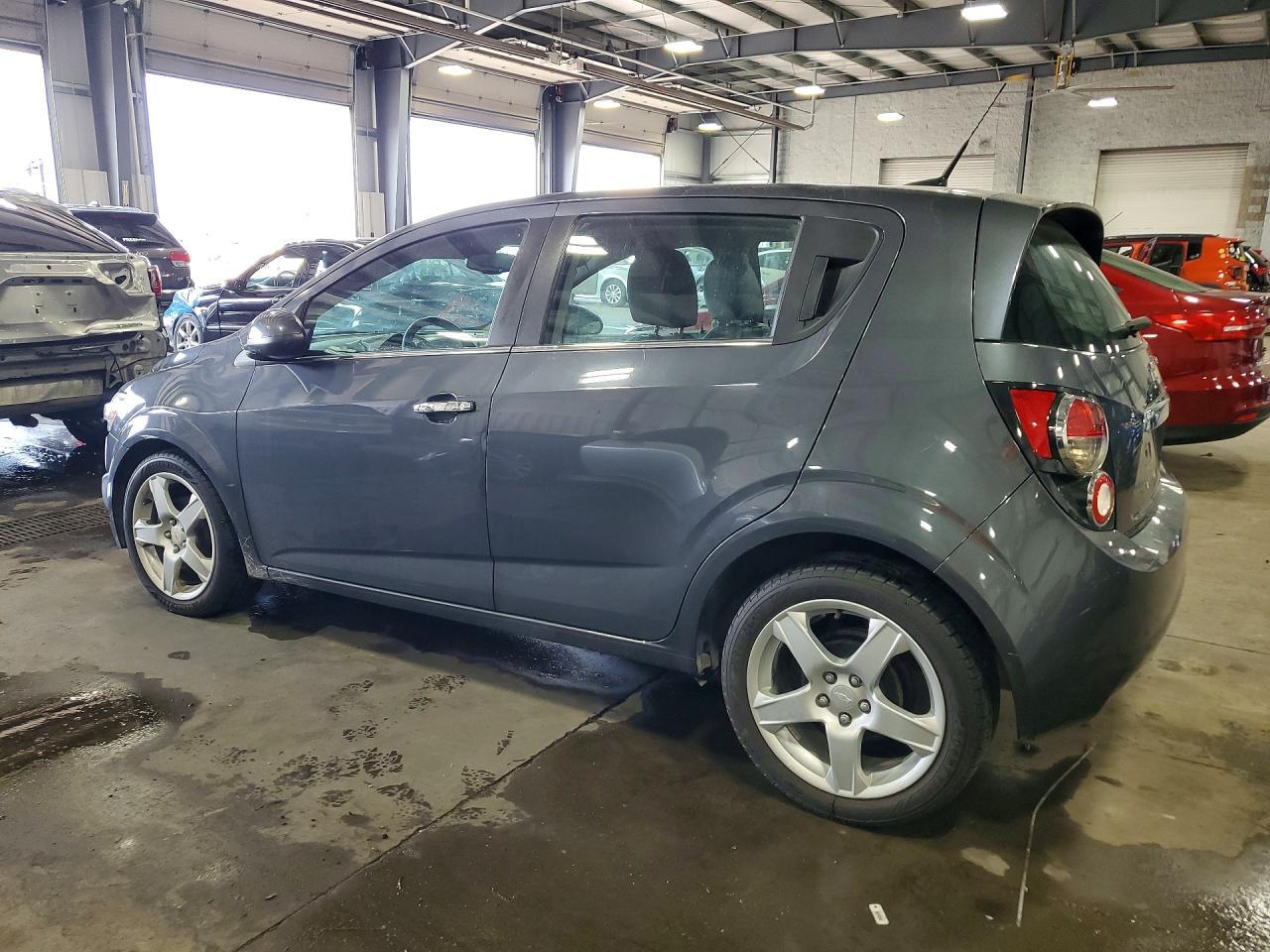 2013 Chevrolet Sonic Ltz - Фото 2