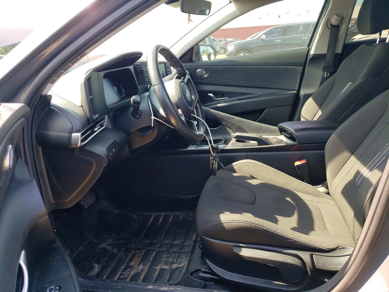 2025 Hyundai Elantra Sel Sport - Фото 7