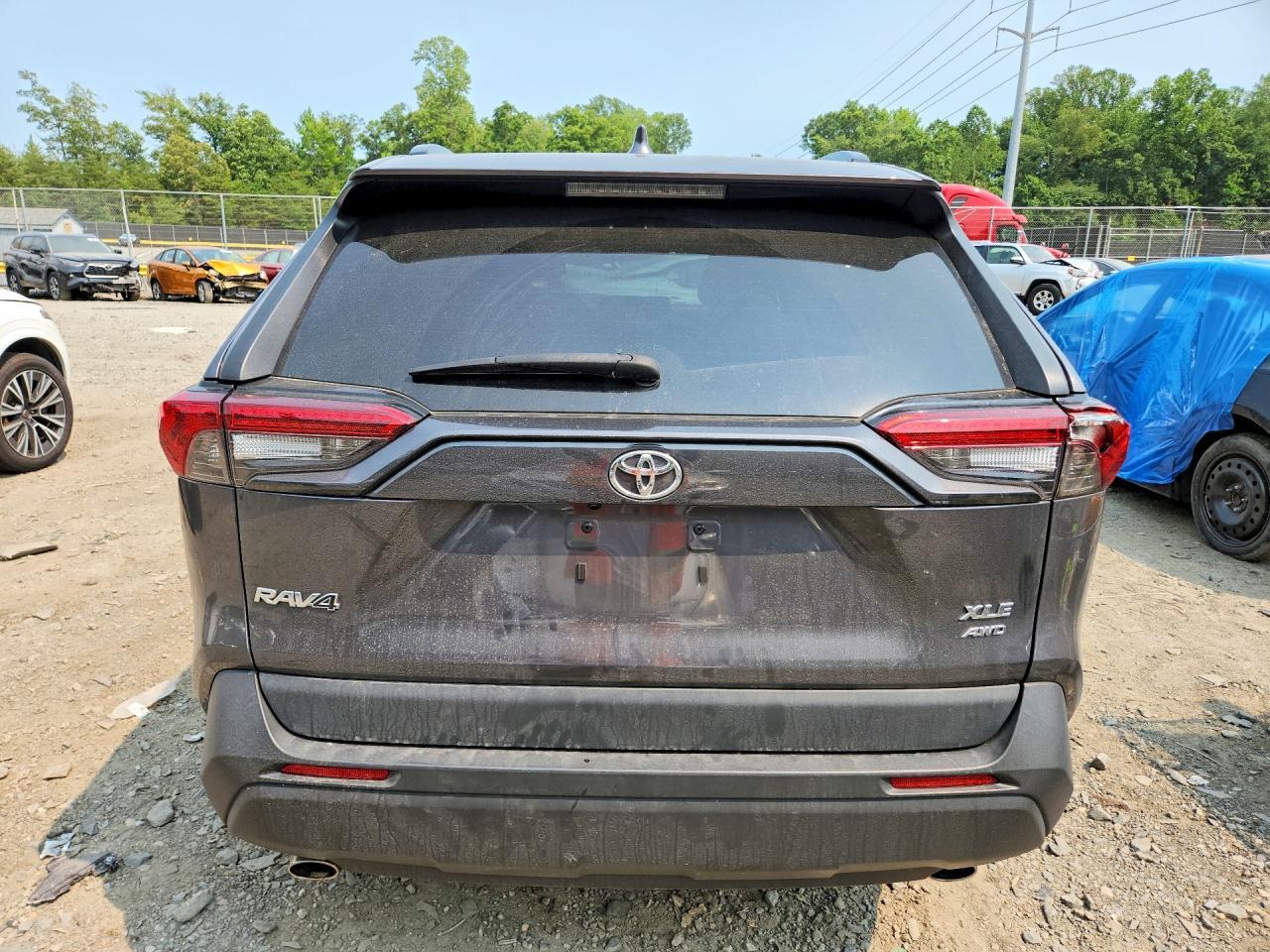 2022 Toyota Rav4 Xle - Image 6