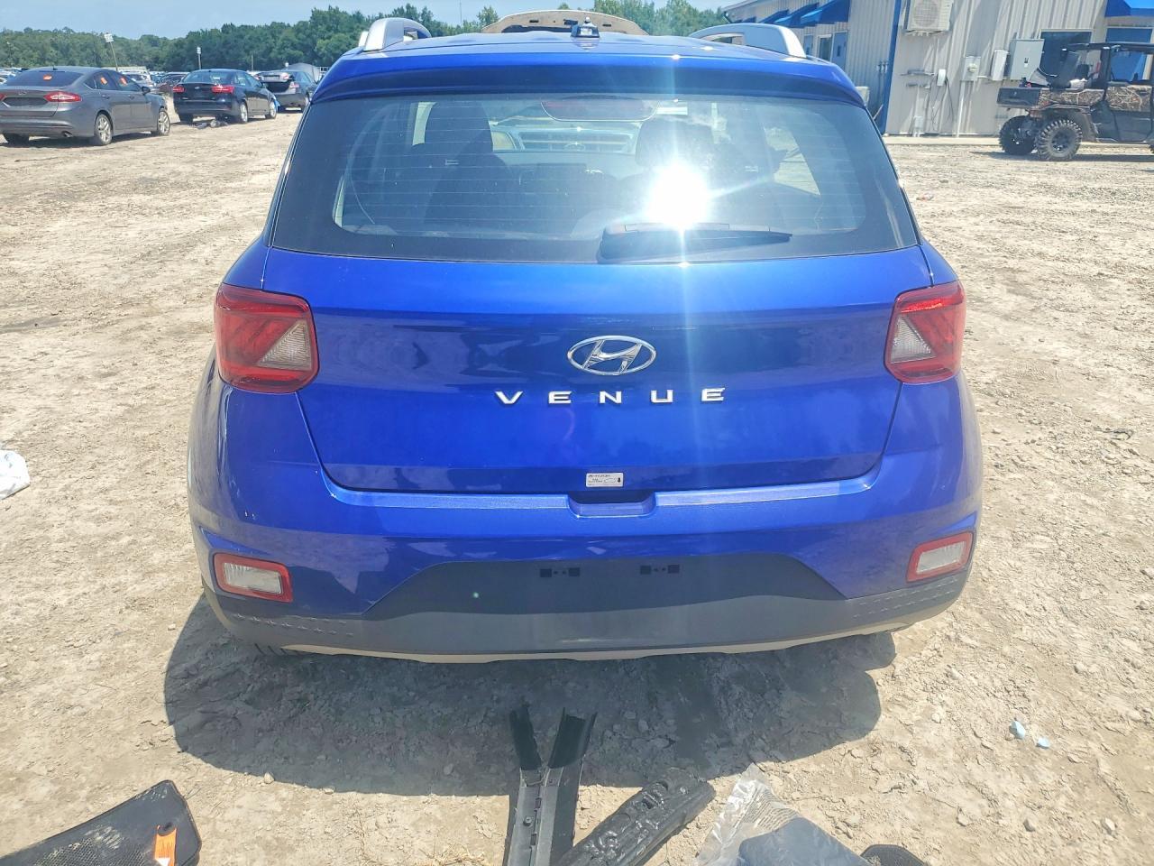 2020 Hyundai Venue Sel - Image 6