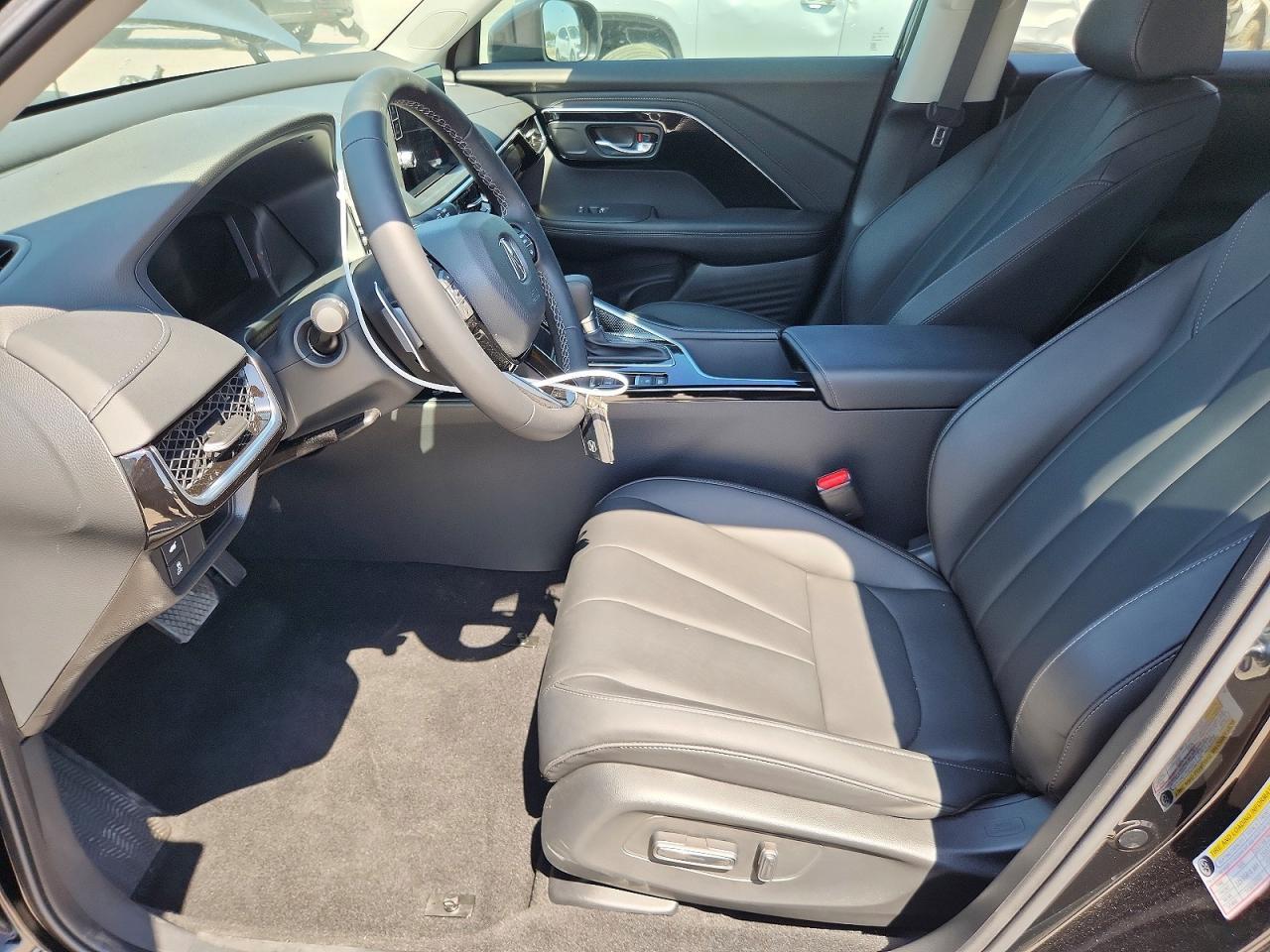 2025 Acura Adx - Image 7
