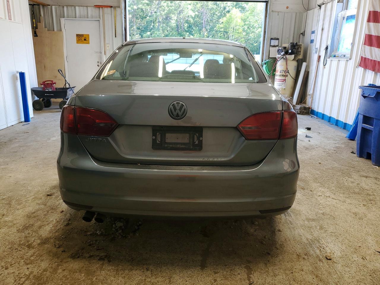 2014 Volkswagen Jetta Base - Image 6