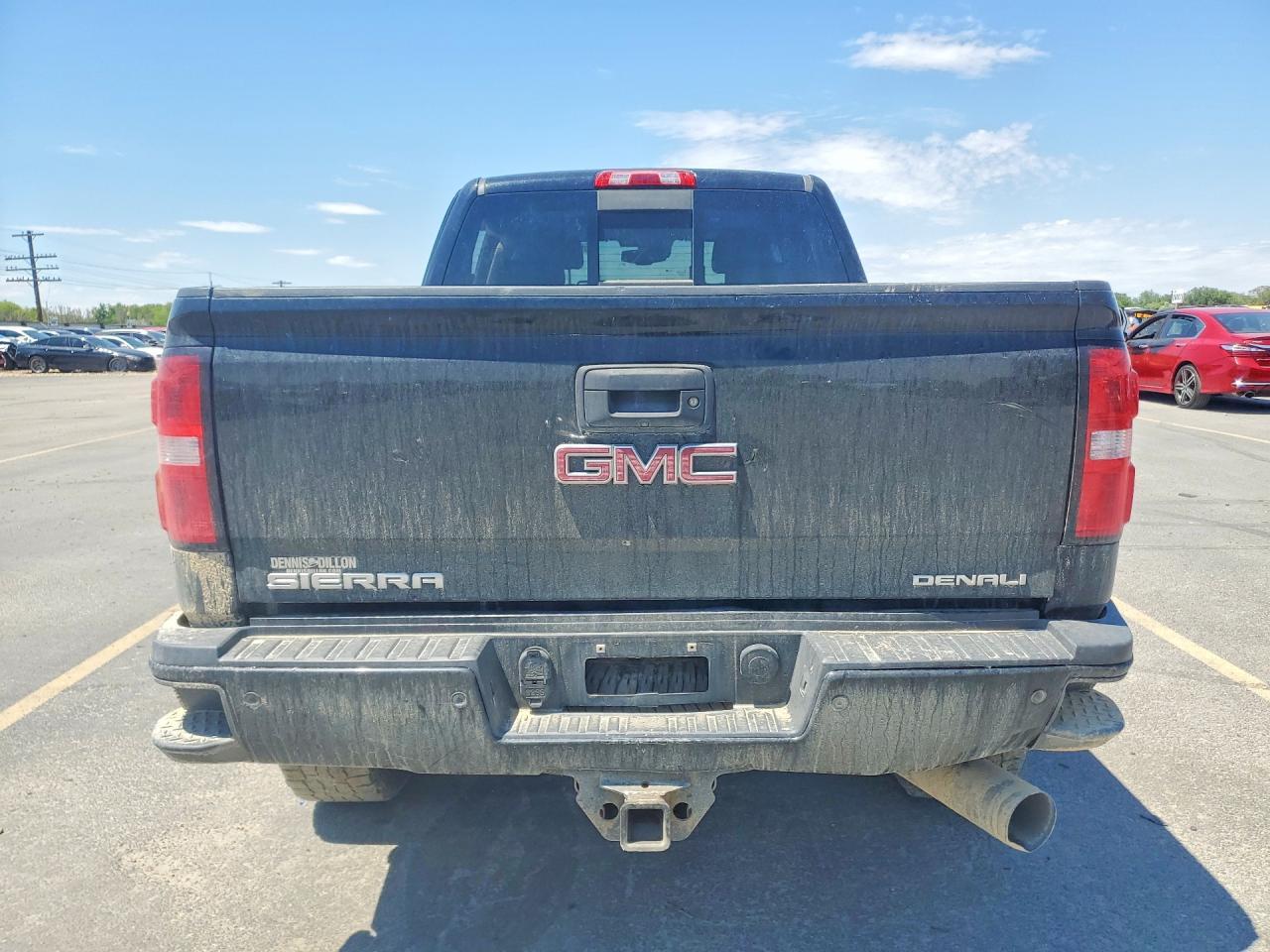 2017 GMC Sierra - Фото 6