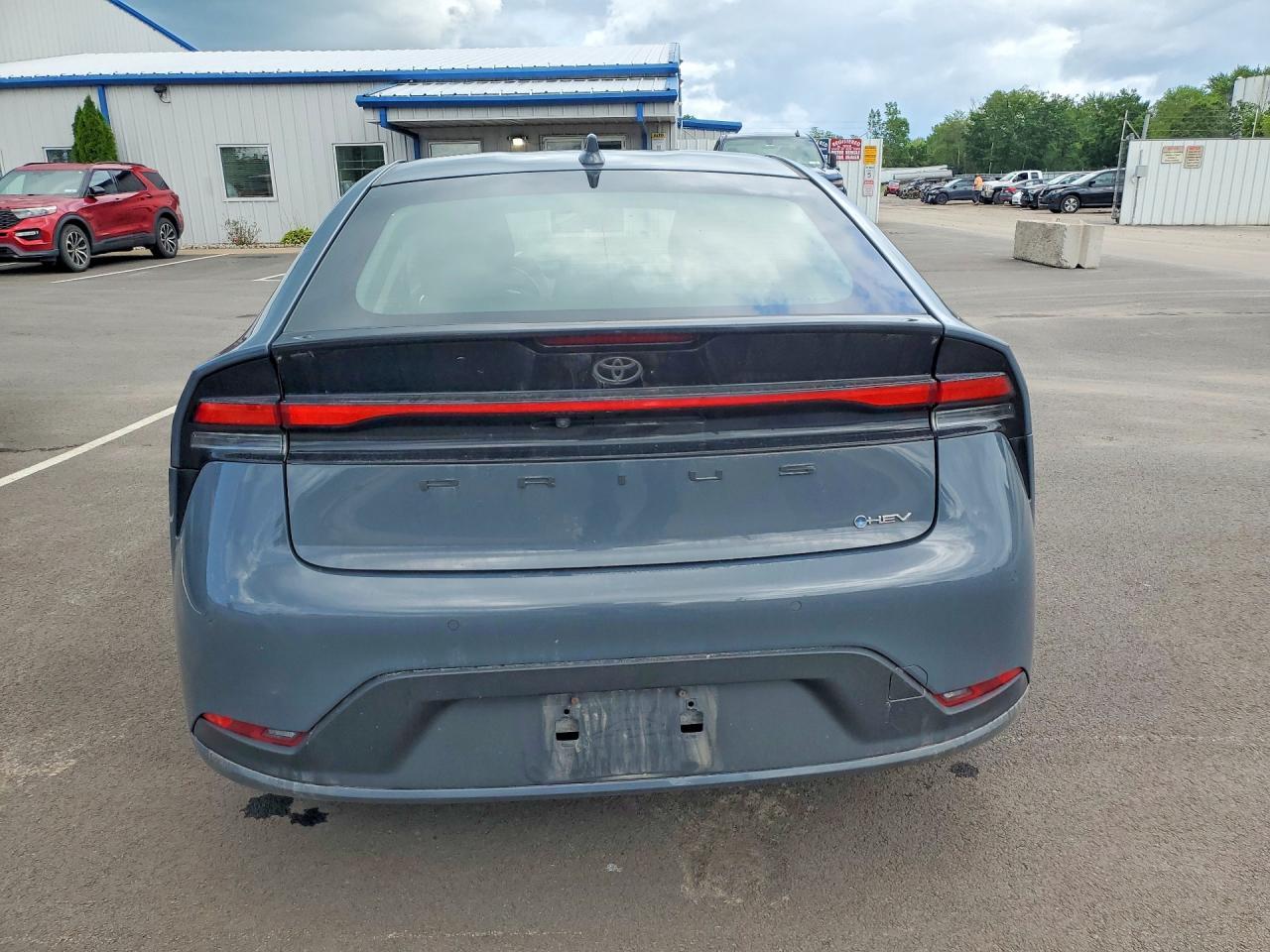 2023 Toyota Prius Le - Фото 6