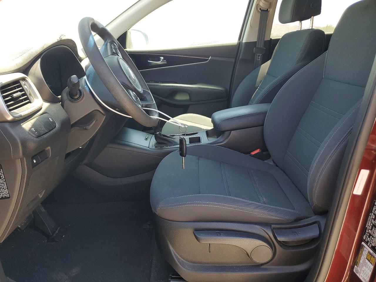 2017 Kia Sorento - Image 7