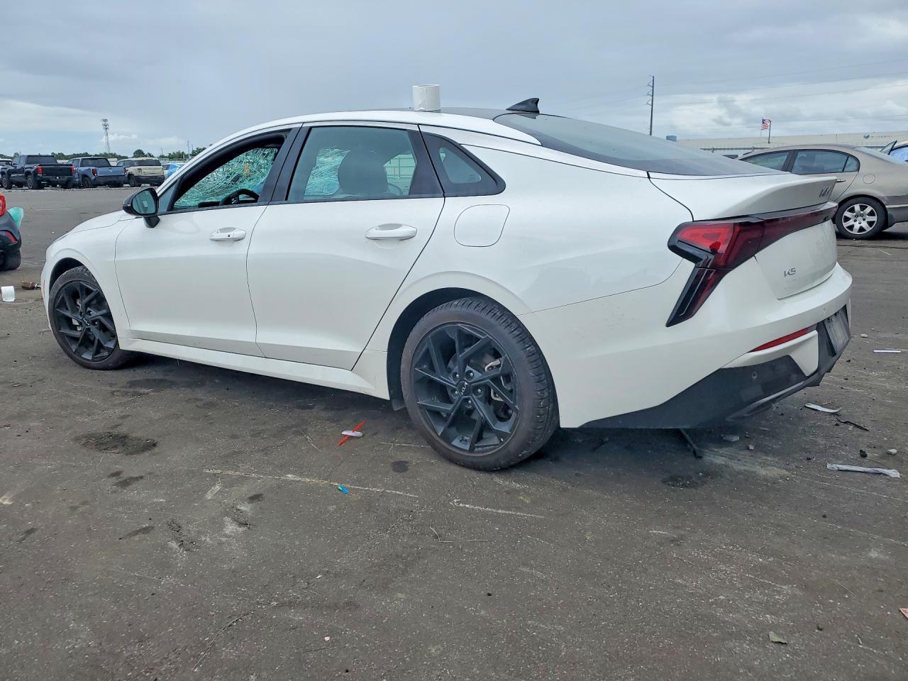 2026 Kia K5 Gt Line - Фото 2