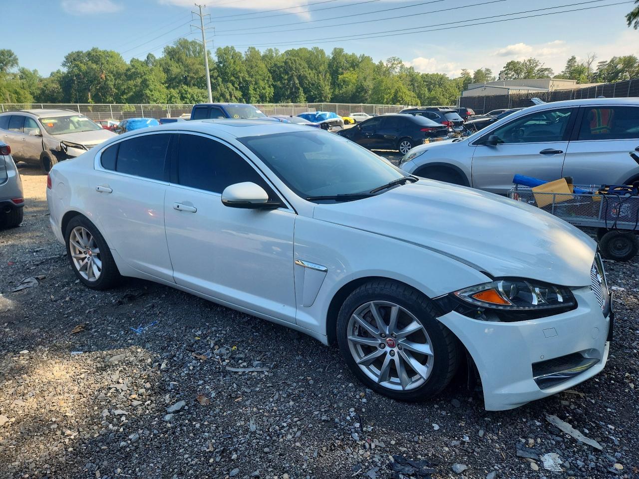 2015 Jaguar Xf 2.0T Premium - Image 4