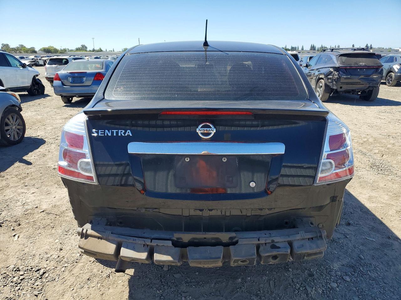 2012 Nissan Sentra 2.0 - Image 6