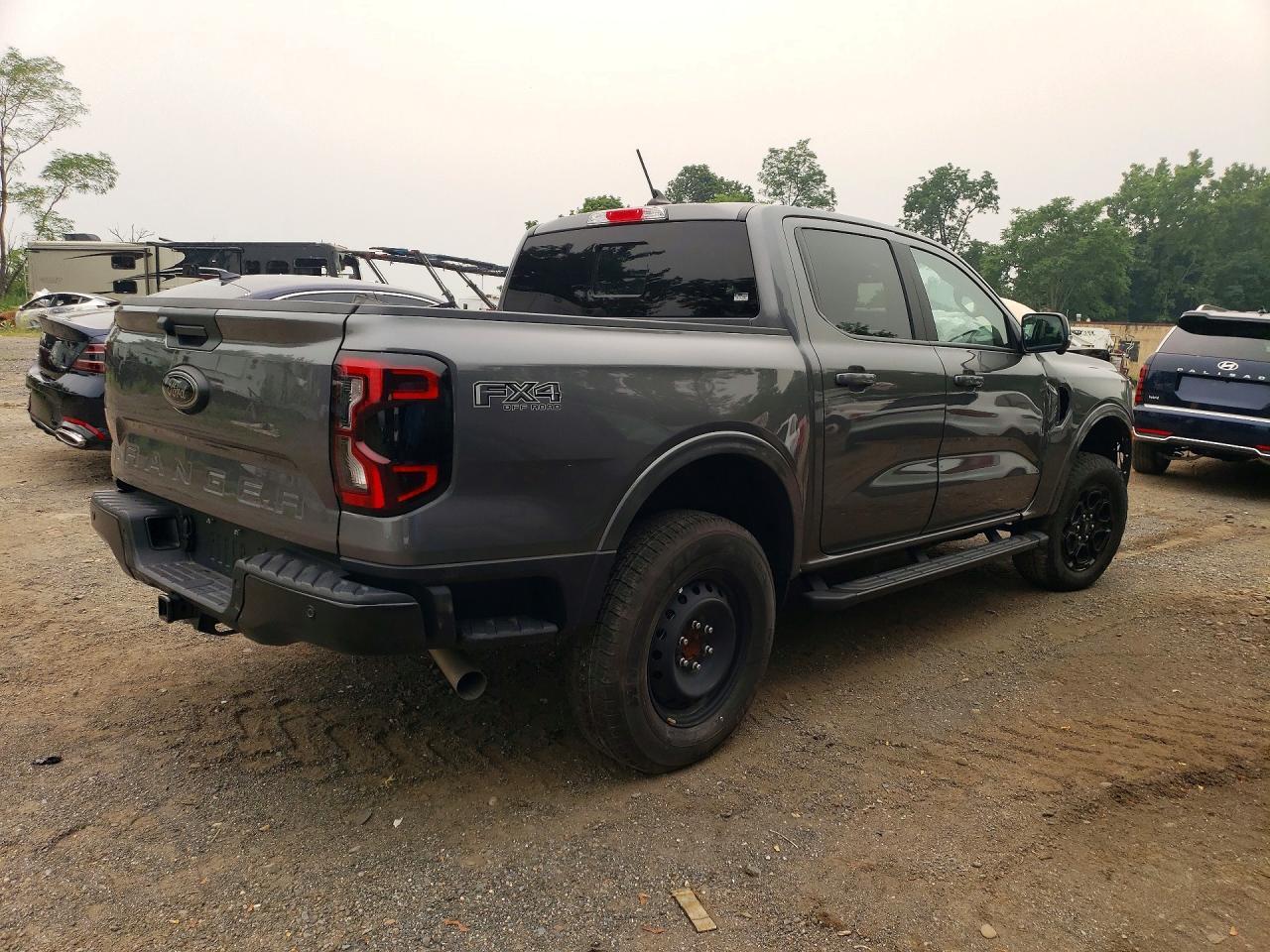 2025 Ford Ranger Lariat - Image 3